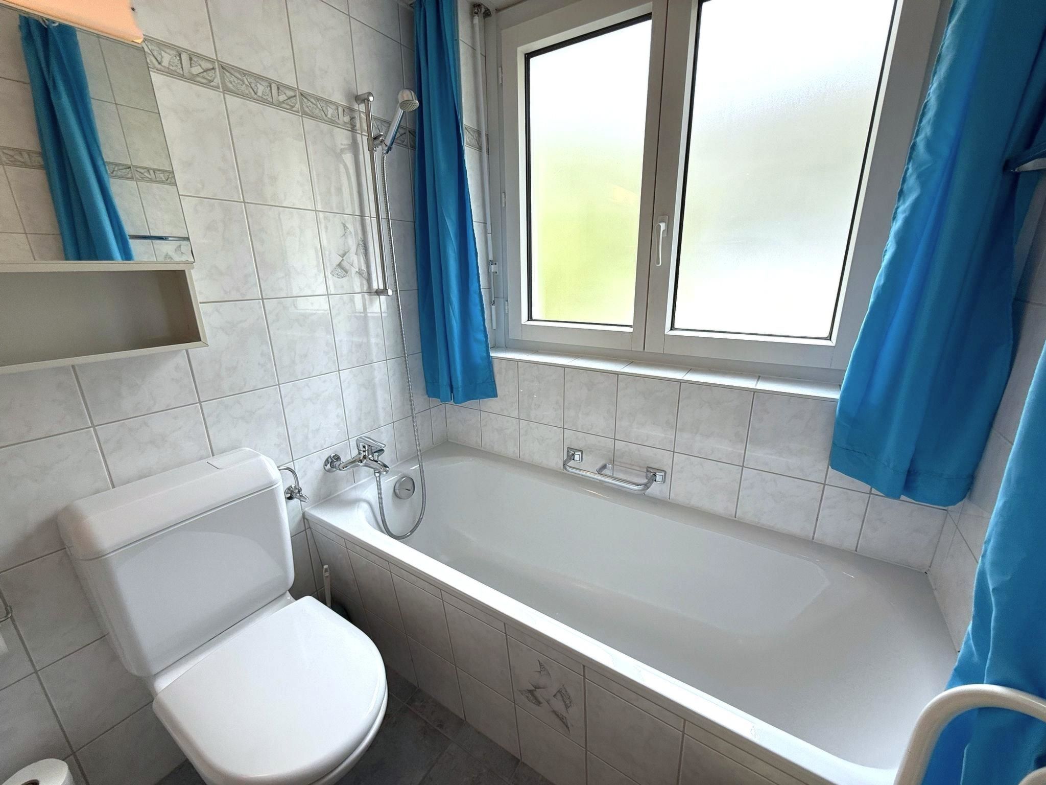 Photo of Apollo 50 # 4-bed apartment, Bad, WC 4-Bettwohnung, Bad, WC