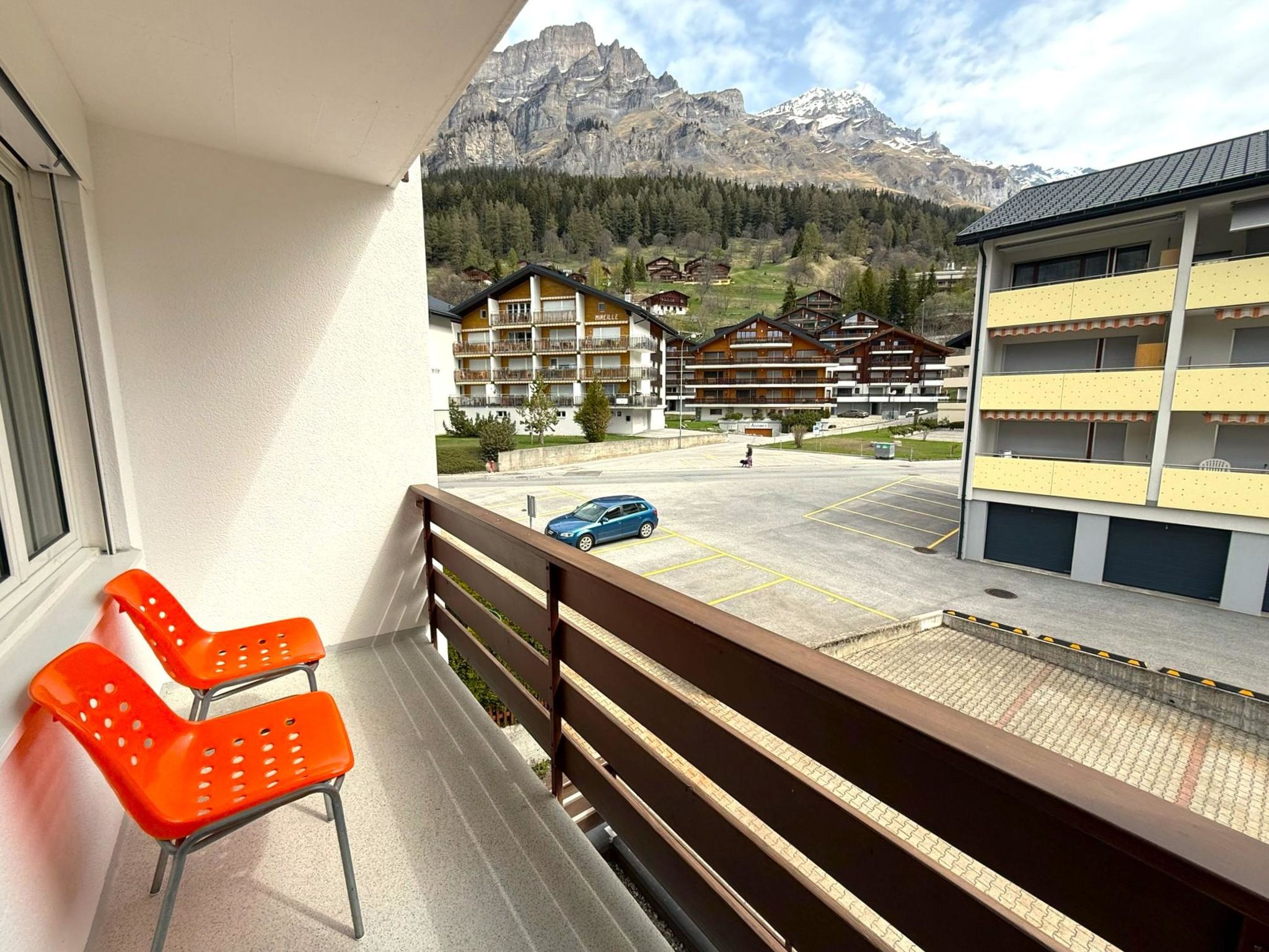 Photo of Apollo 50 # 4-bed apartment, Bad, WC 4-Bettwohnung, Bad, WC