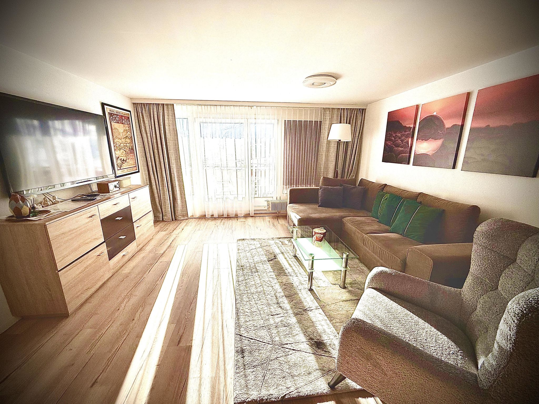 Domino 44 # 4-bed apartment, Dusche, WC 4-bed apartment, Dusche, WC