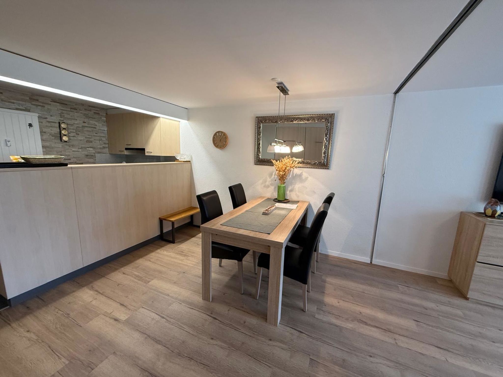 Domino 44 # 4-bed apartment, Dusche, WC 4-bed apartment, Dusche, WC - Dedans