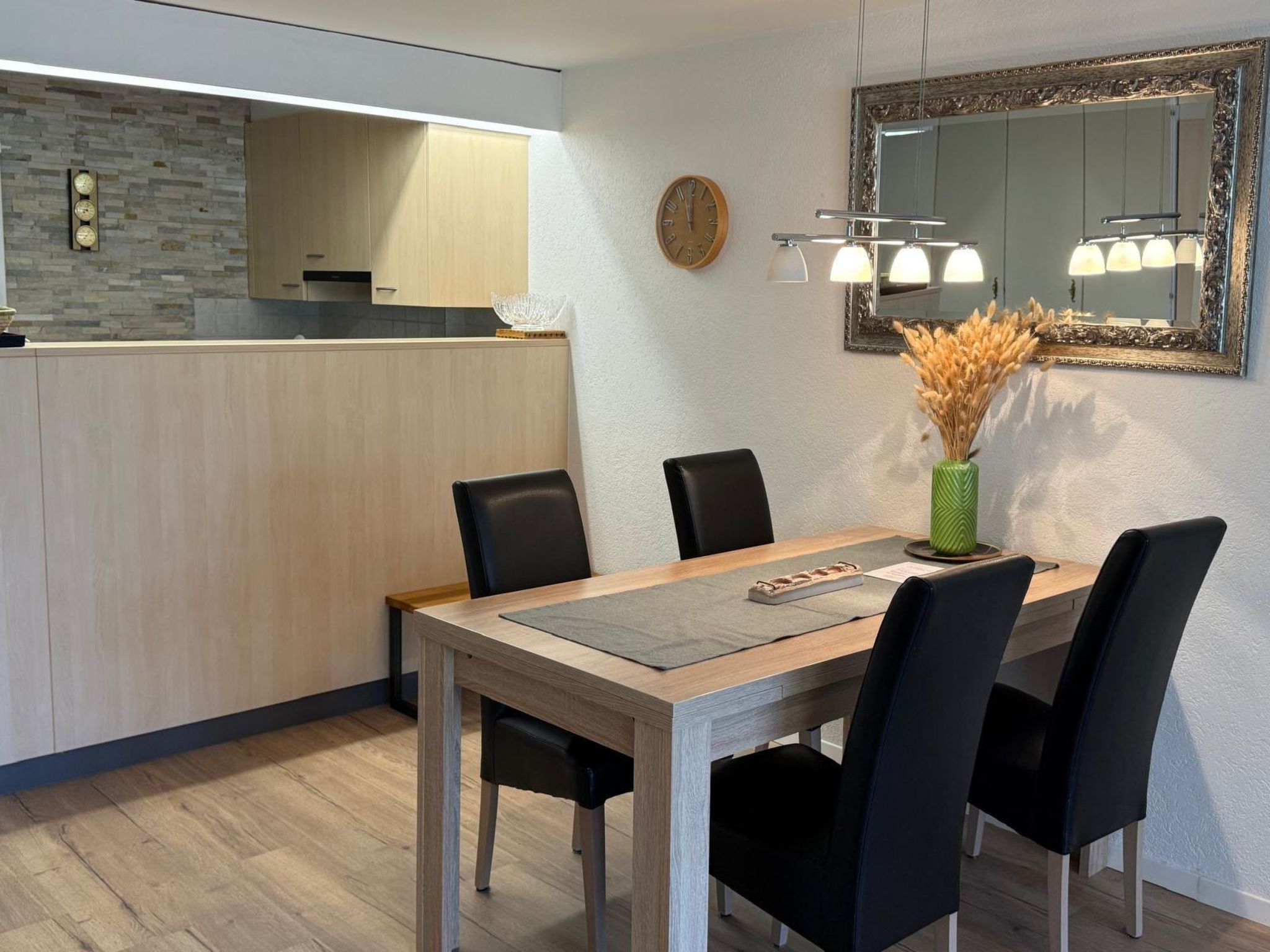 Domino 44 # 4-bed apartment, Dusche, WC 4-bed apartment, Dusche, WC - Dedans