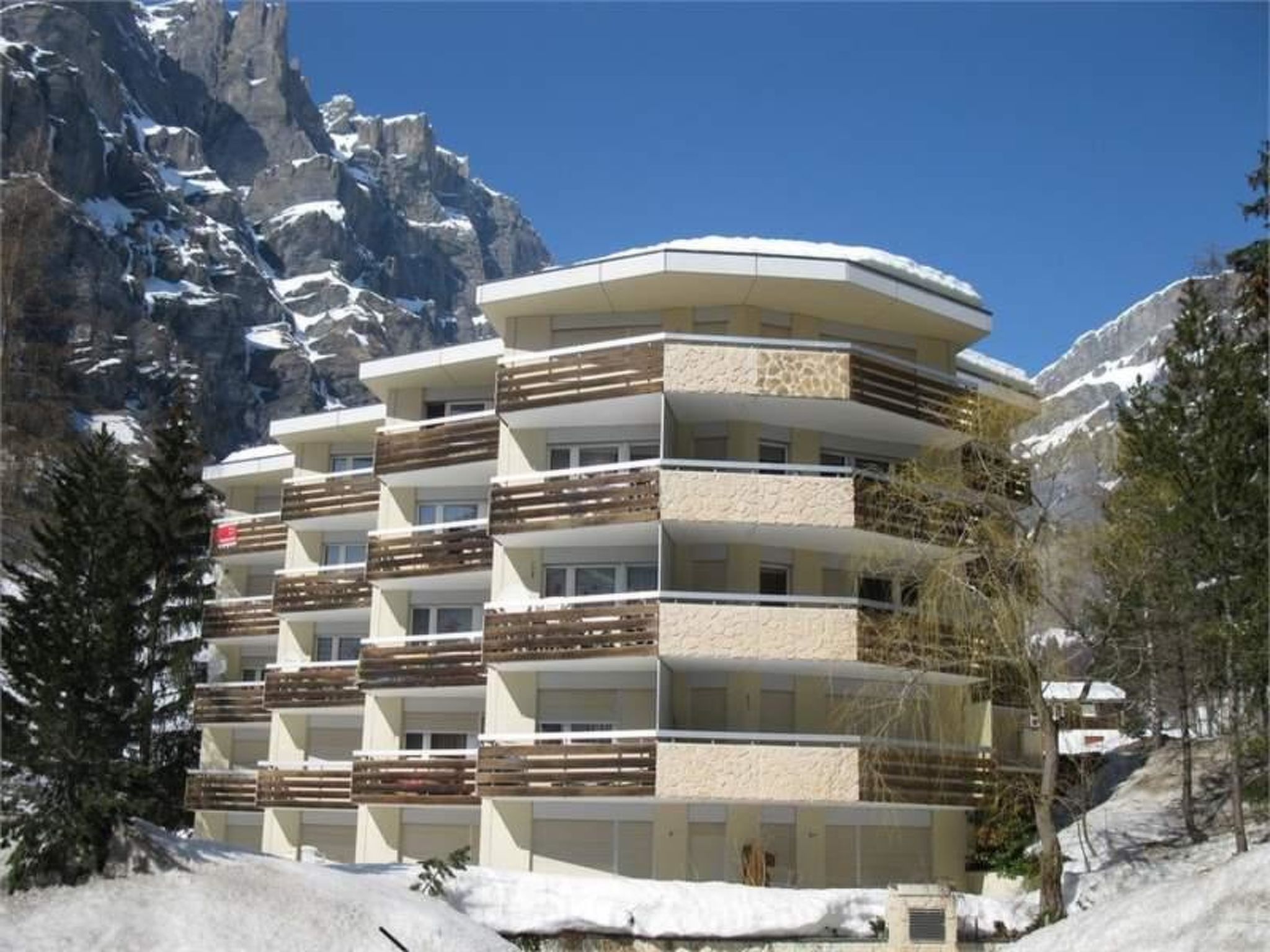 Photo of 8-bed apartment, Bad, WC