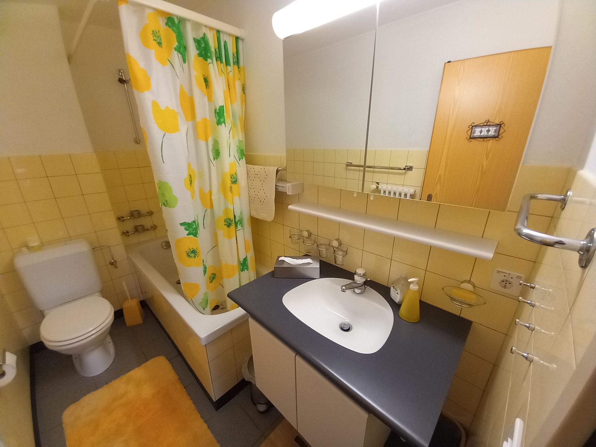Photo of Gstein E3 # 4-bed apartment, Bad, WC