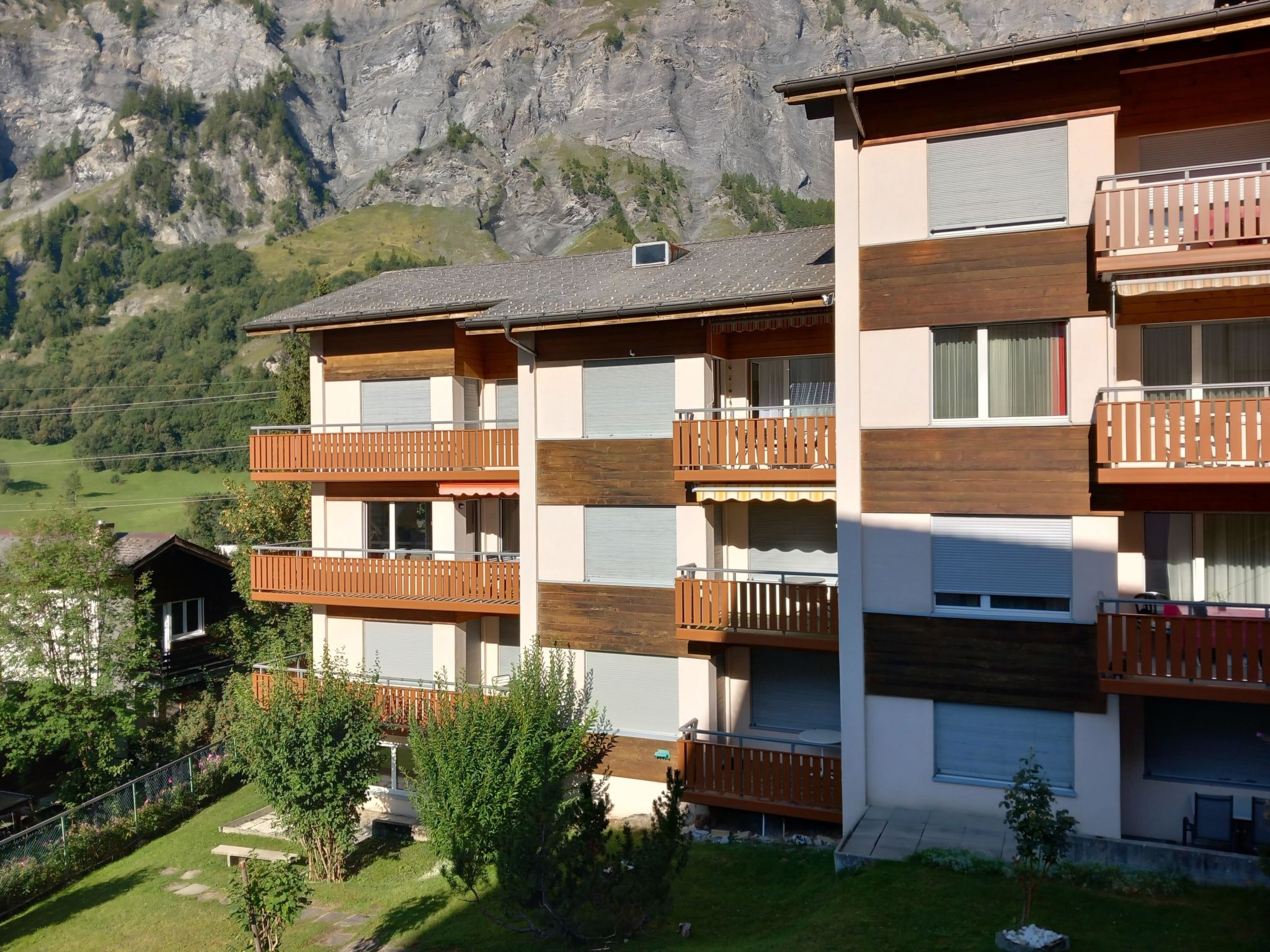 Photo of Gstein E3 # 4-bed apartment, Bad, WC