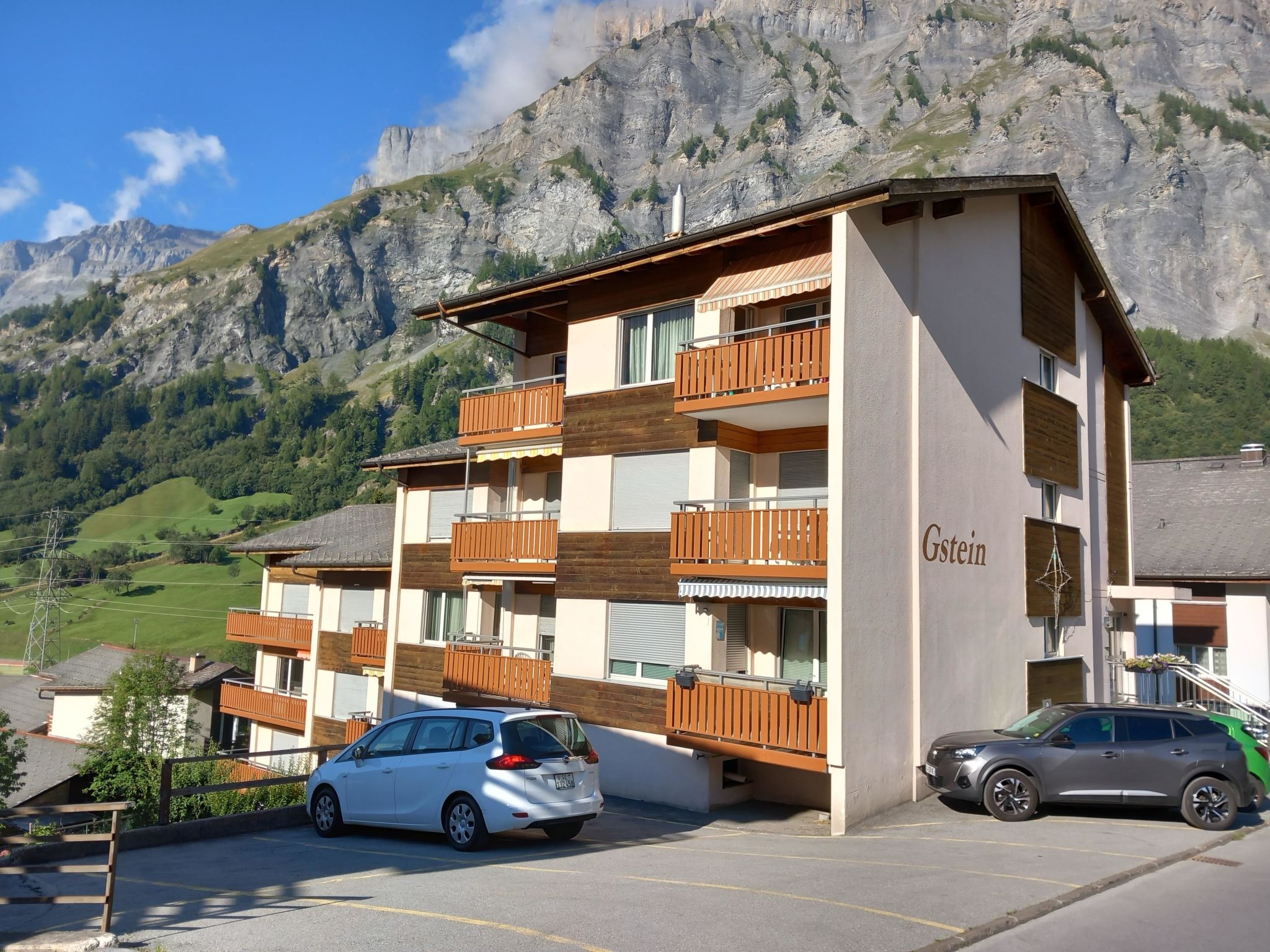 Photo of Gstein E3 # 4-bed apartment, Bad, WC