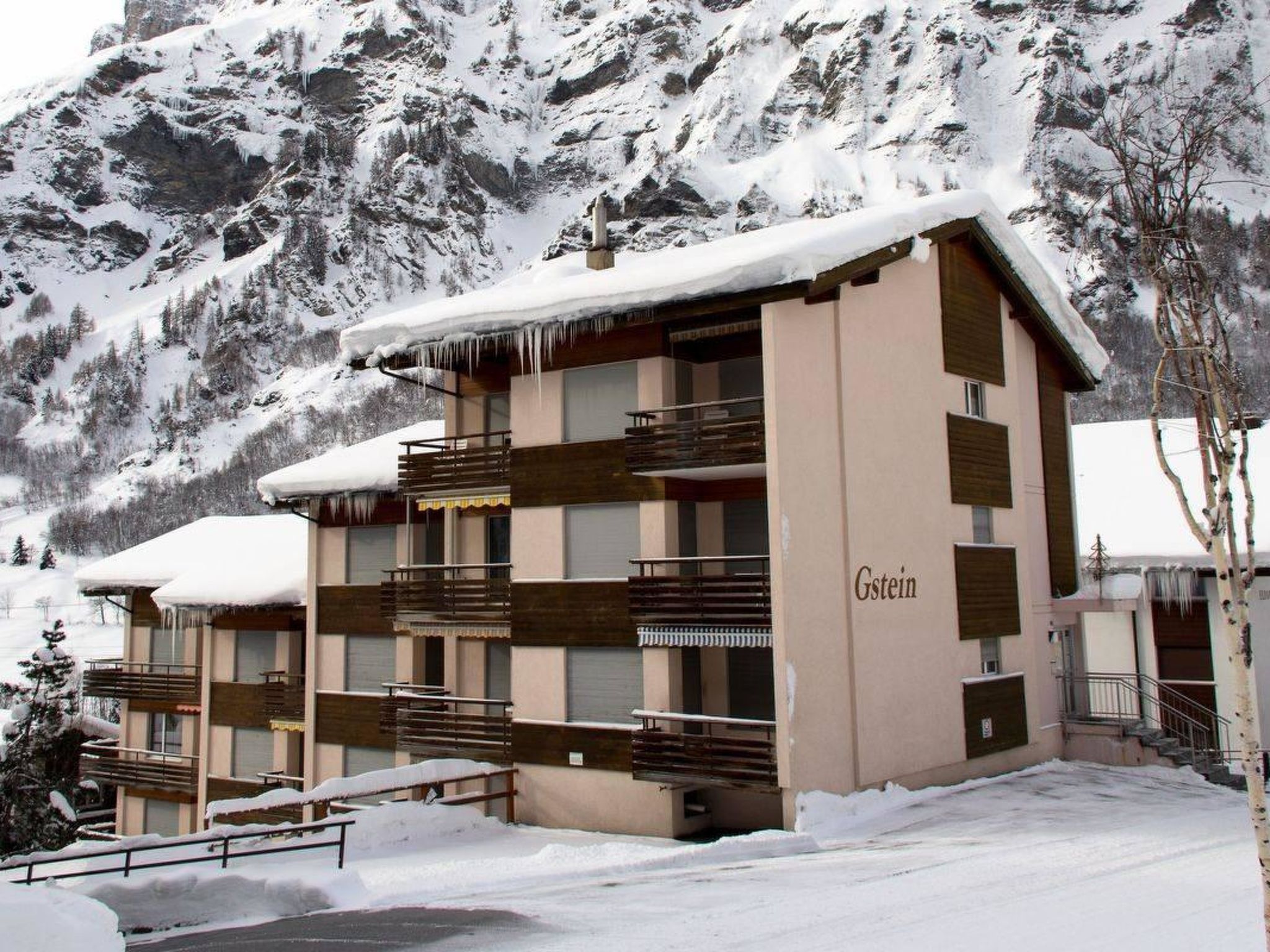 Photo of Gstein E3 # 4-bed apartment, Bad, WC