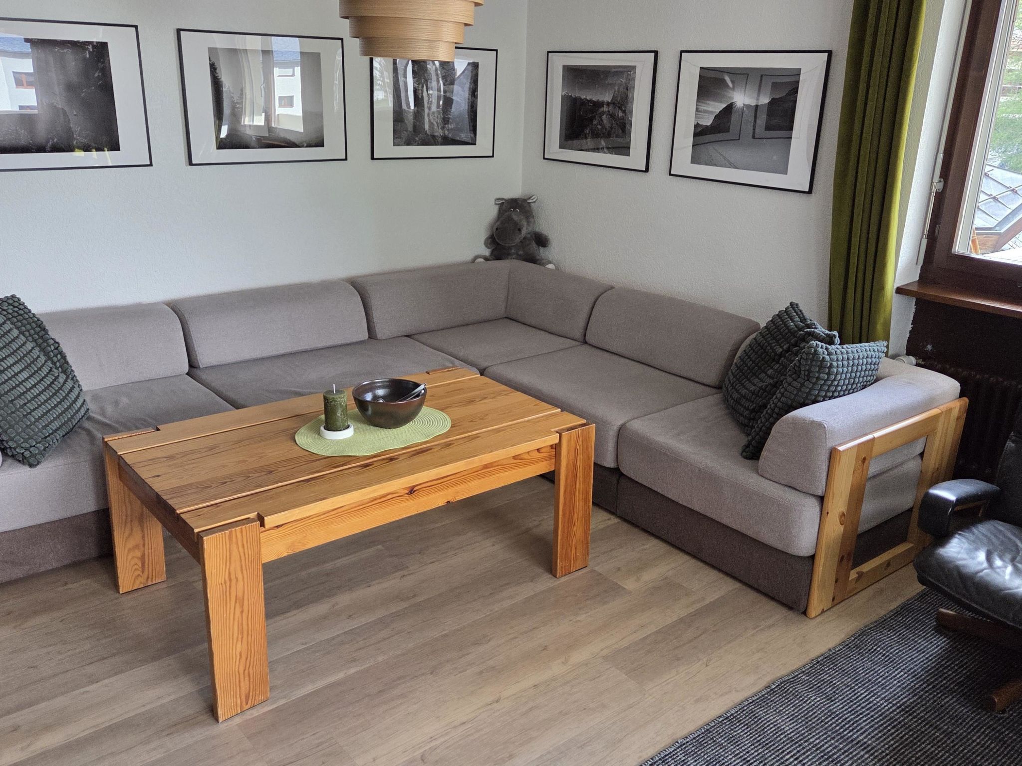 Floralp 5 # 4-bed apartment, Bad, WC 4-Bettwohnung, Bad, WC