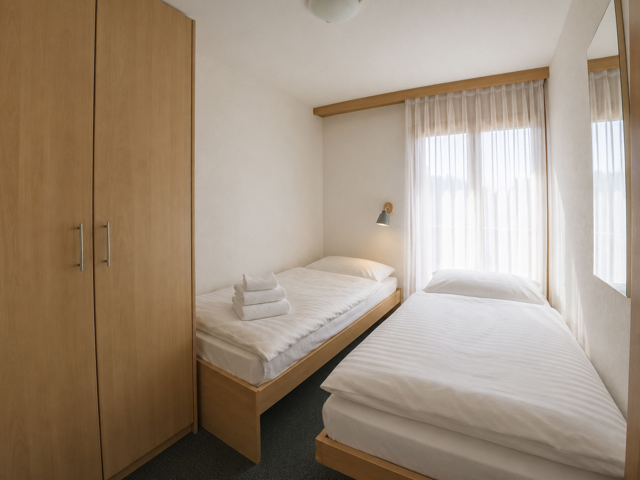 Residenz Darianne Leukerbad # 6-bed apartment, Dusche und Bad, WC