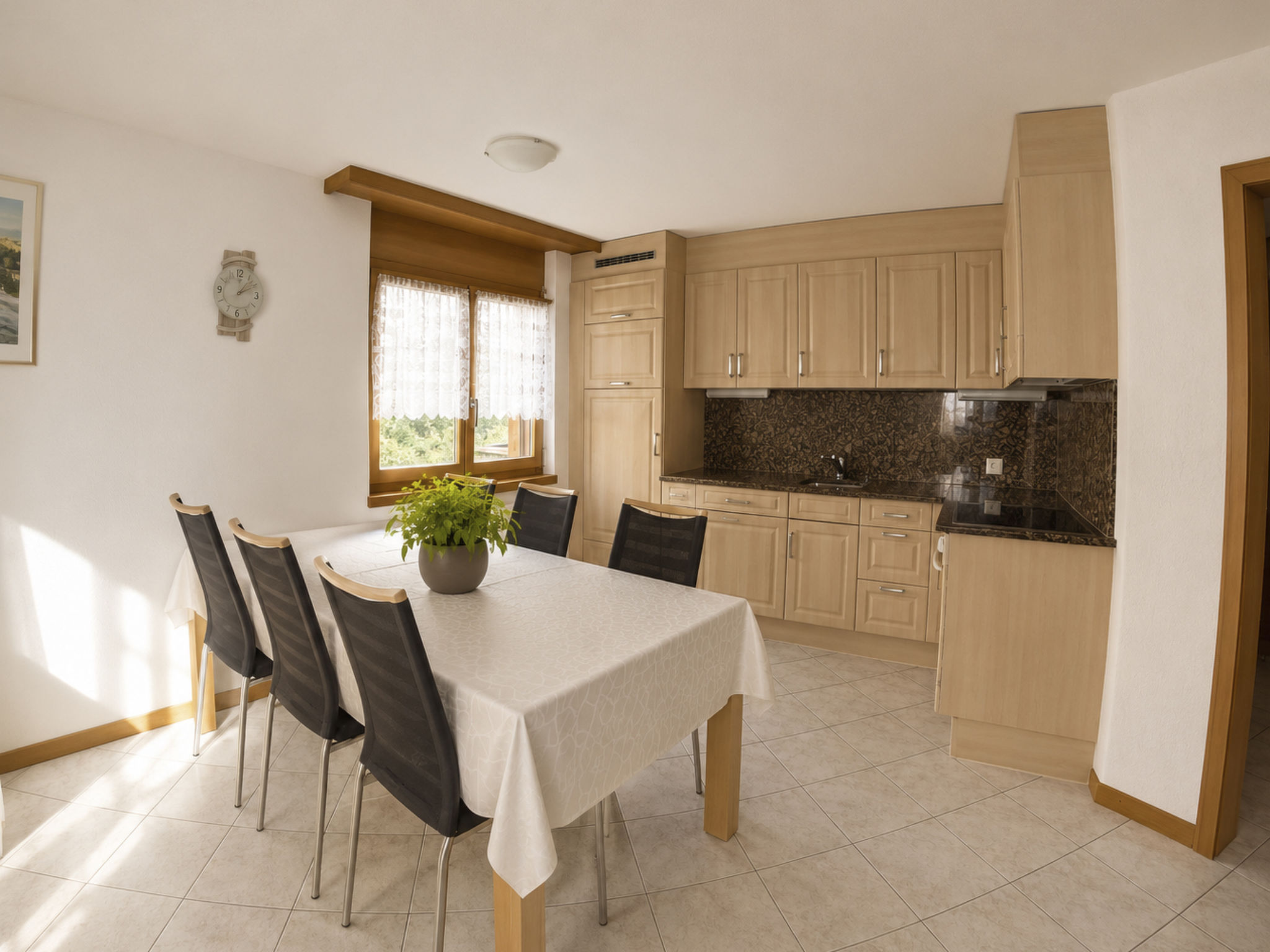 Residenz Darianne Leukerbad # 6-bed apartment, Dusche und Bad, WC - Dedans
