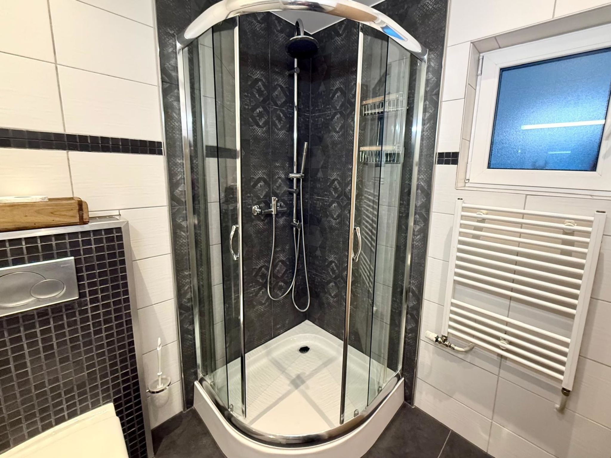 Photo of Chalet Lucia 1 (EG) # 3-bed apartment, Dusche, WC 3-bed apartment, Dusche, WC