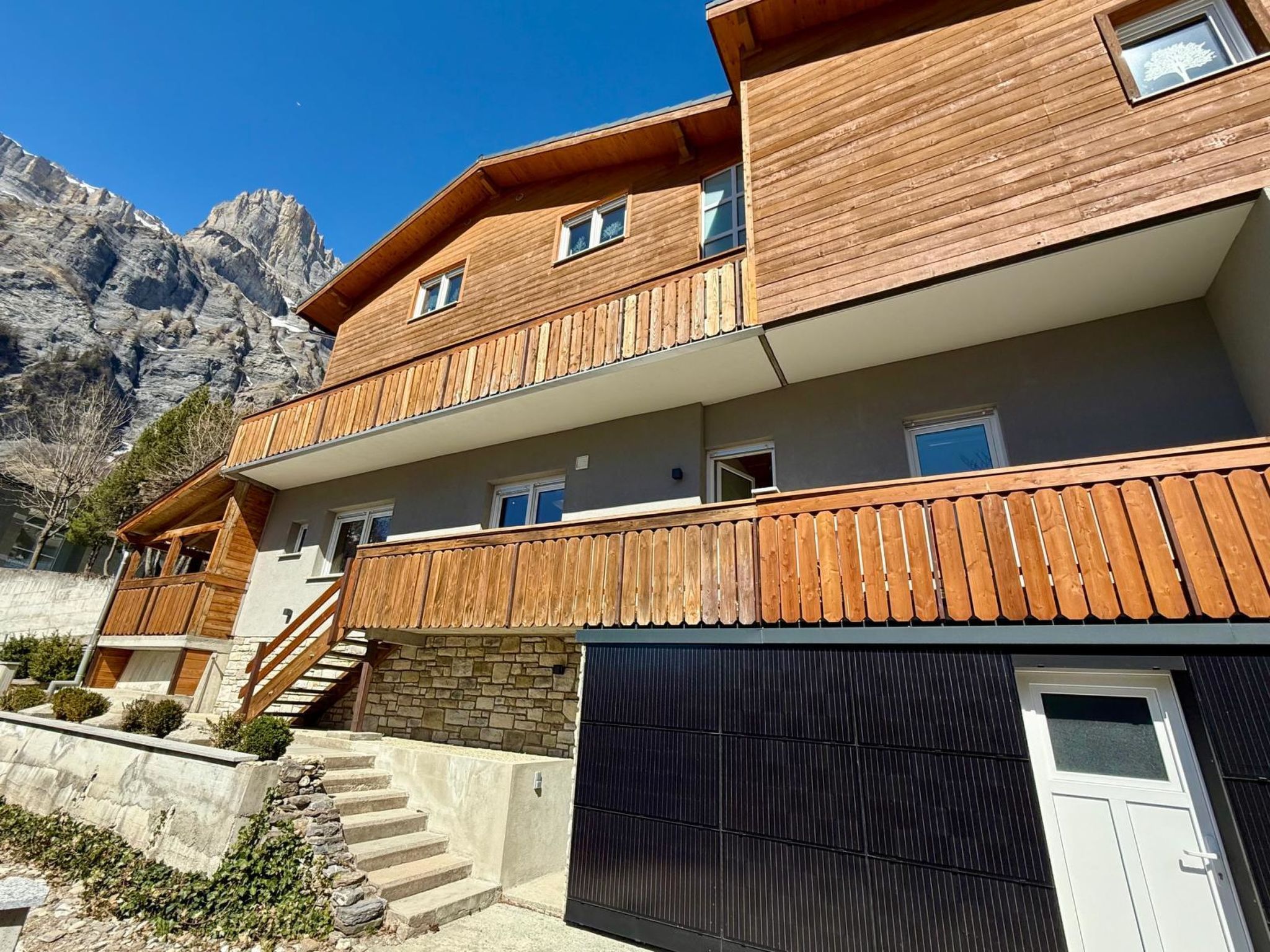 Chalet Lucia 1 (EG) # 3-bed apartment, Dusche, WC 3-bed apartment, Dusche, WC