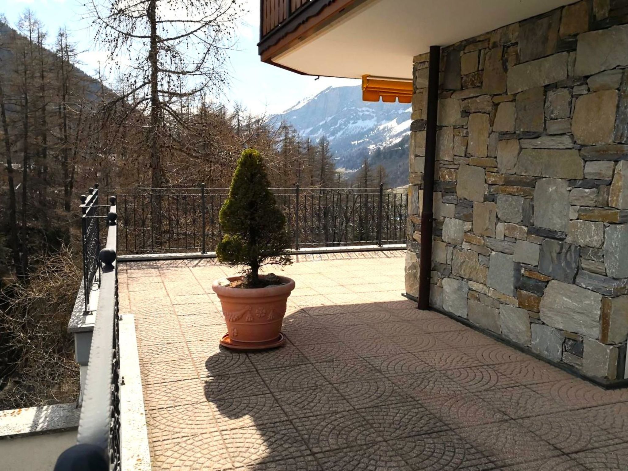 Photo of Al Ponte 4 # 4-bed apartment, Dusche, WC 4-bed apartment, Dusche, WC