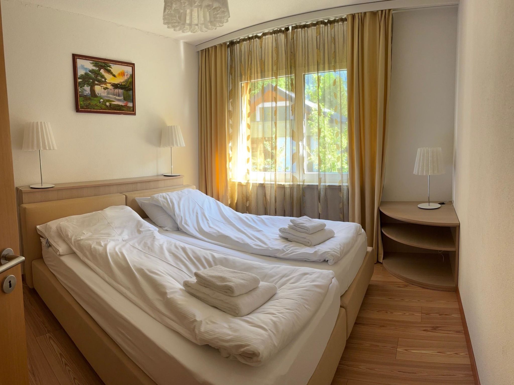 Photo of Ambassador Leukerbad # 4-bed apartment, Dusche und Bad, WC