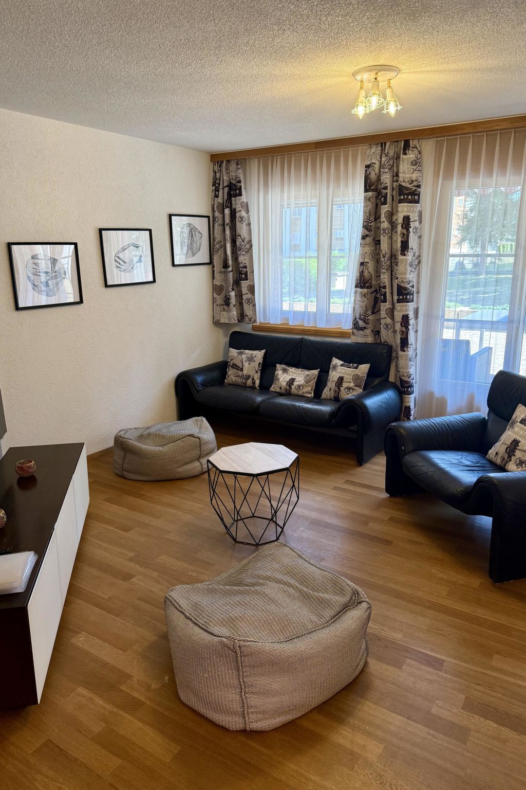 Christina 20 # 4-bed apartment, Bad, WC 4-Bettwohnung, Bad, WC