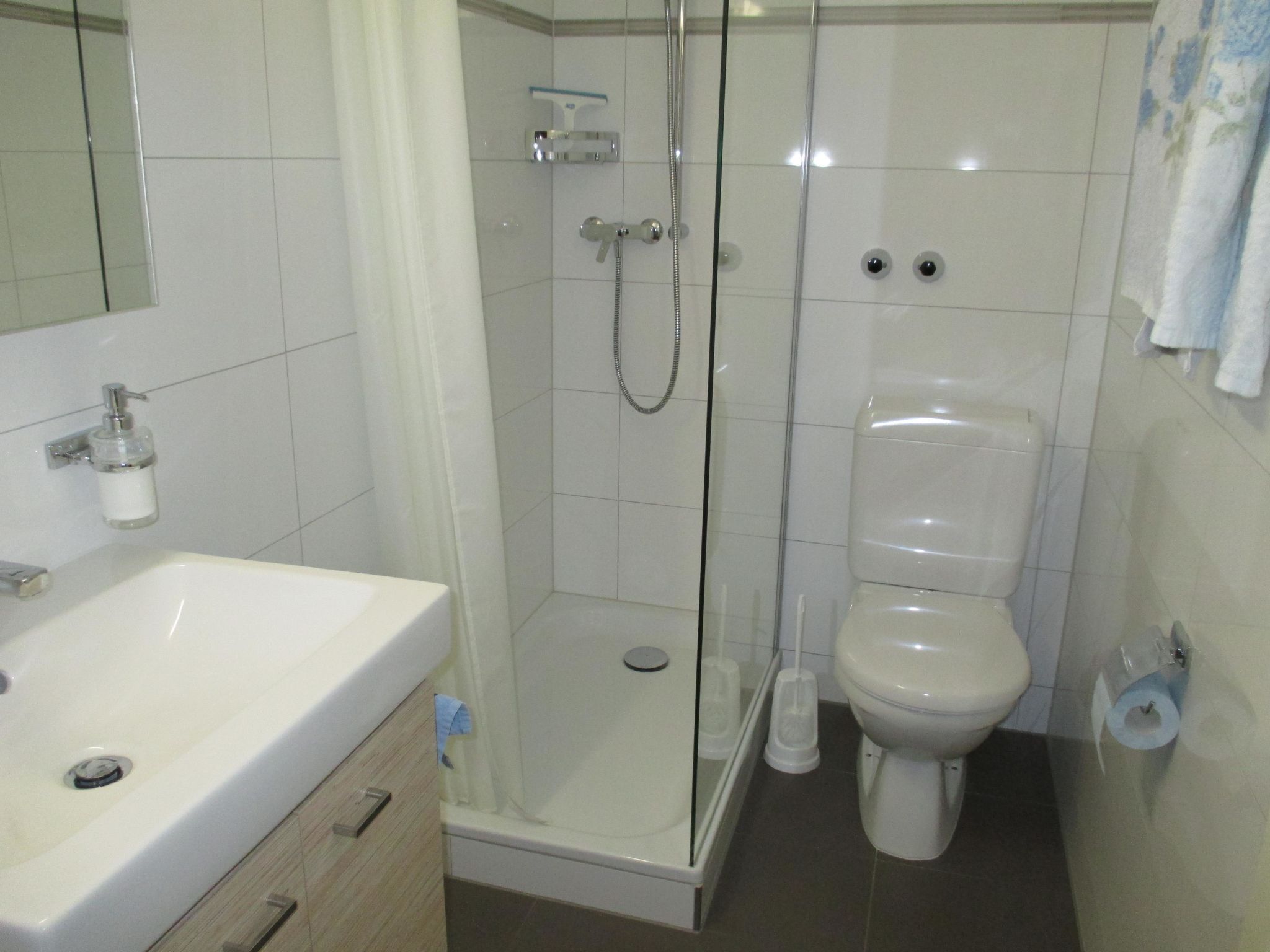 Domino 15 # 2-bed apartment, Dusche, WC 2-bed apartment, Dusche, WC - Image-tags.info