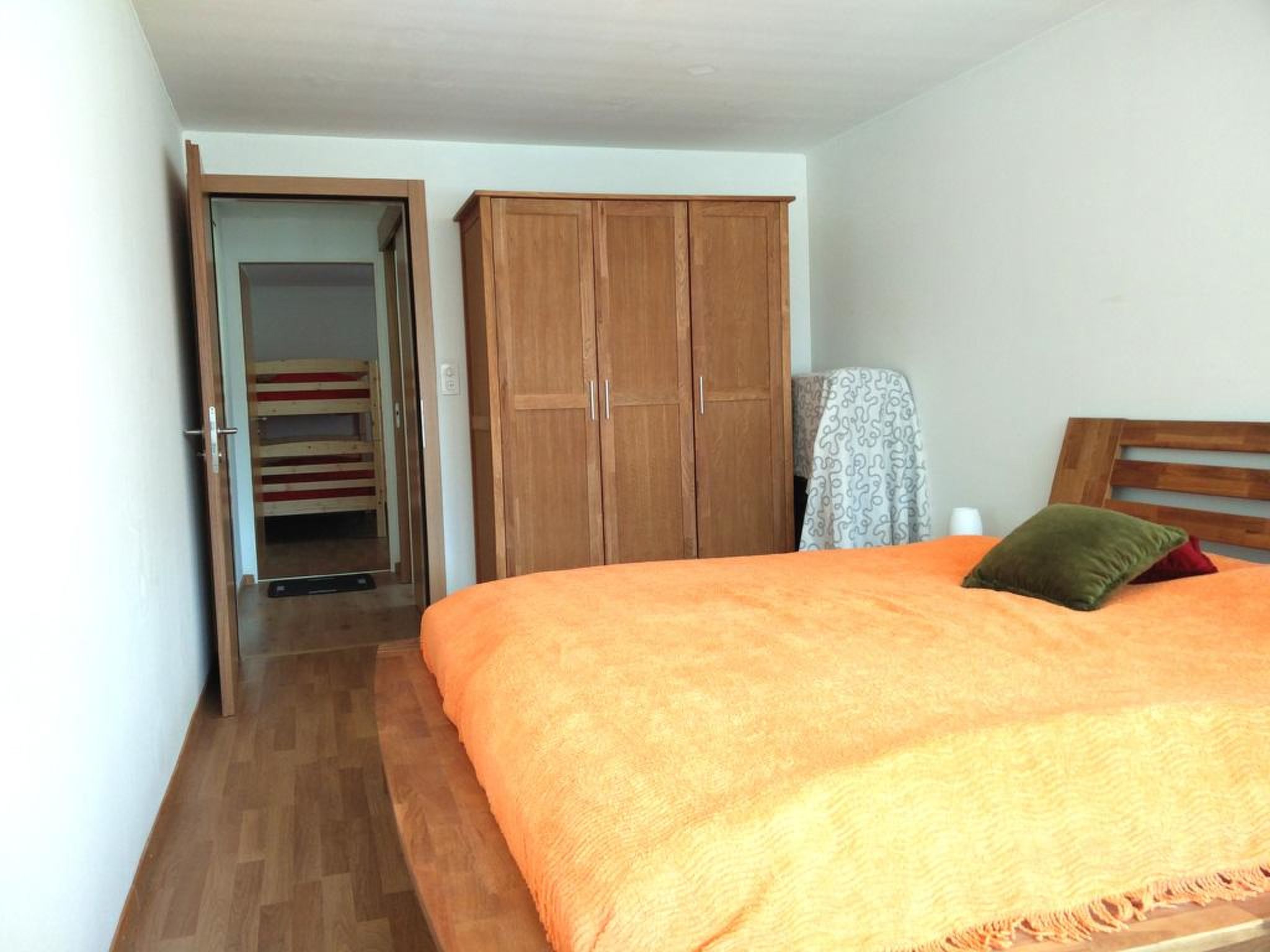 Domino 11 # 5-bed apartment, Dusche, WC 5-Bettwohnung, Bad, WC - Image-tags.info