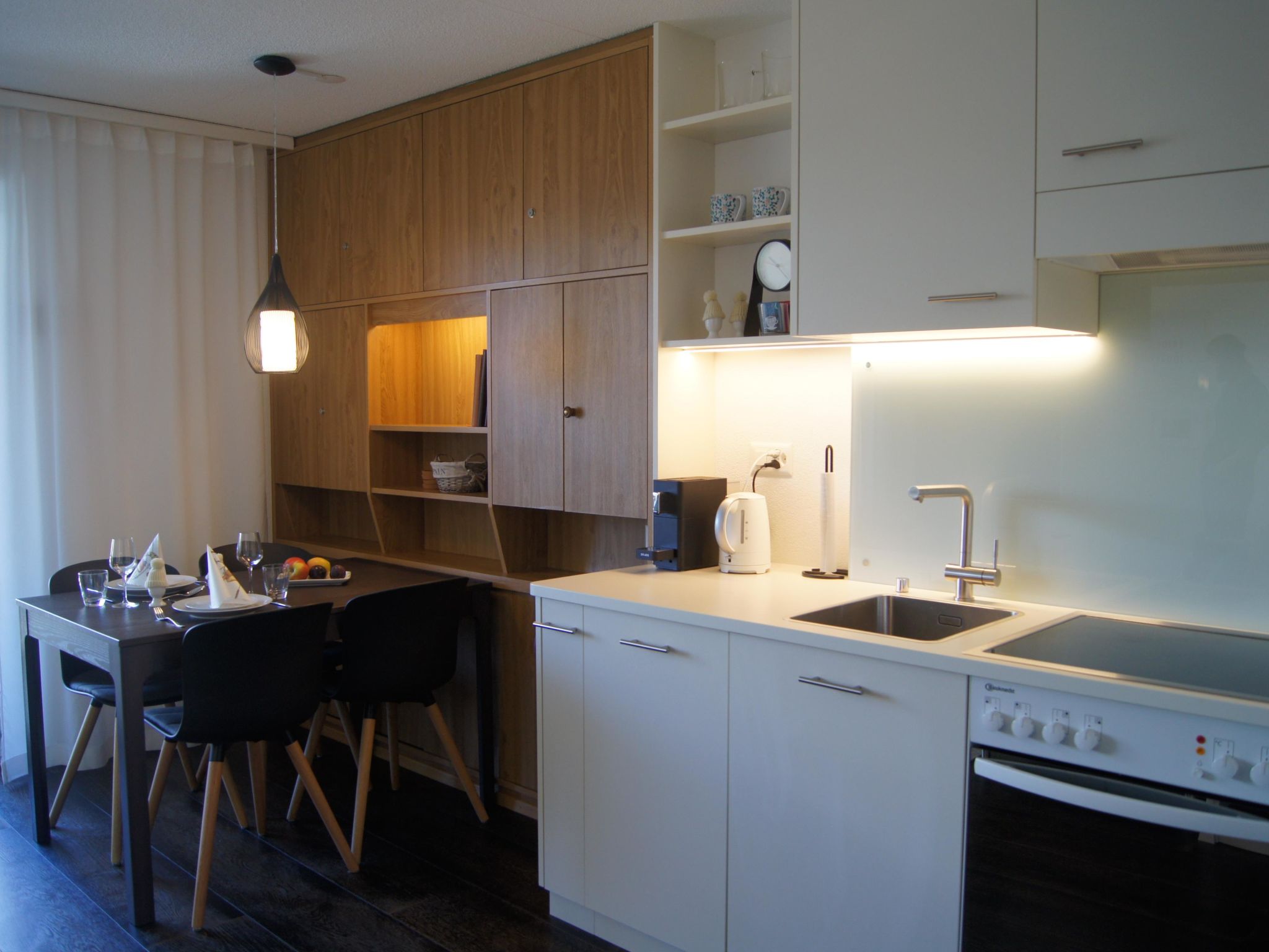 Cristal 28 # 3-bed apartment, Dusche, WC 3-bed apartment, Dusche, WC - Image-tags.info