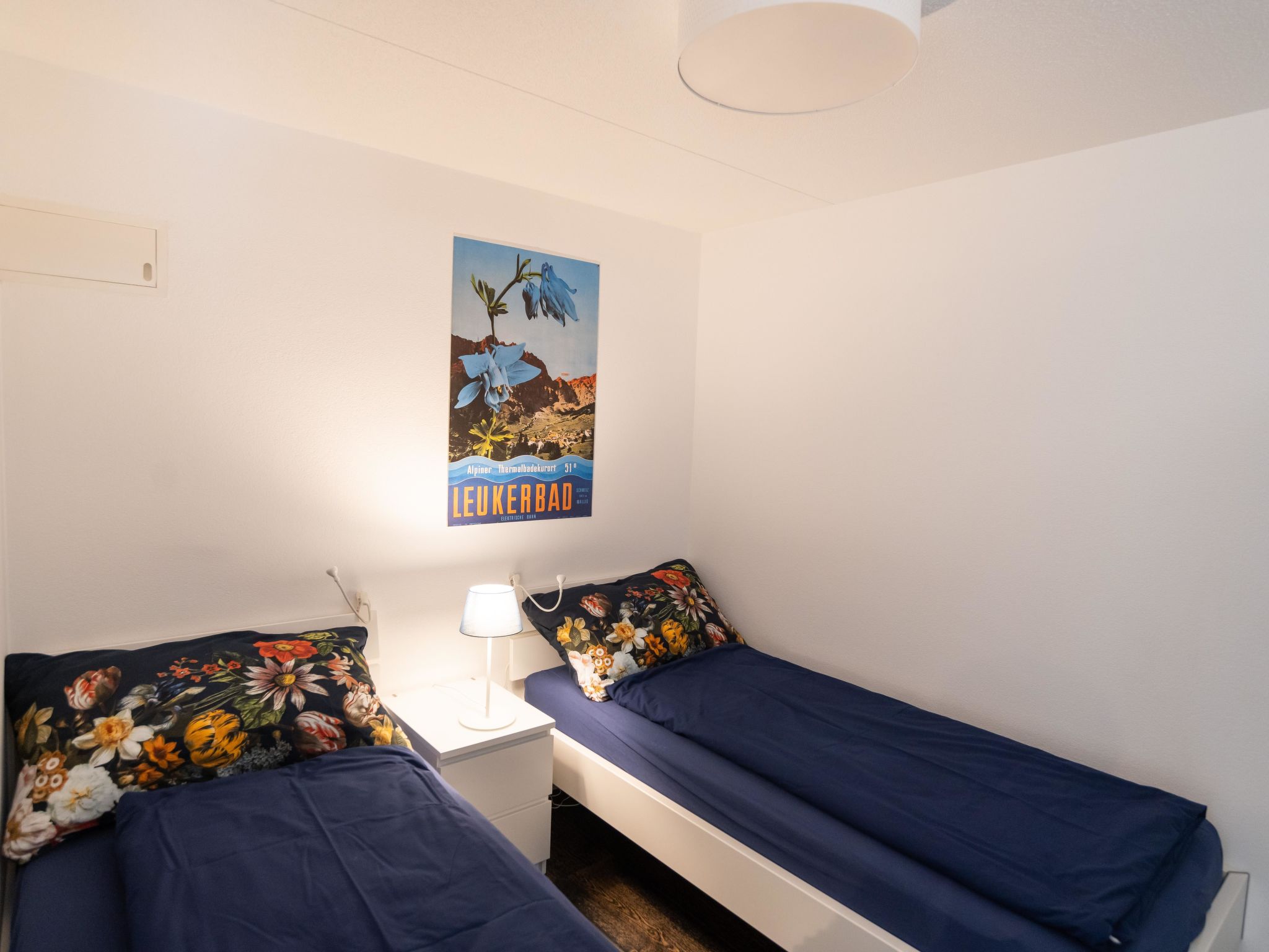 Cristal 28 # 3-bed apartment, Dusche, WC 3-bed apartment, Dusche, WC - Image-tags.info