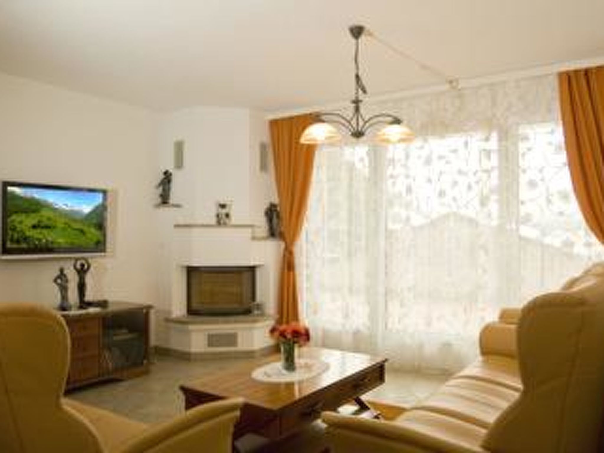 Ambassador B01 # 4-bed apartment, Dusche und Bad, WC