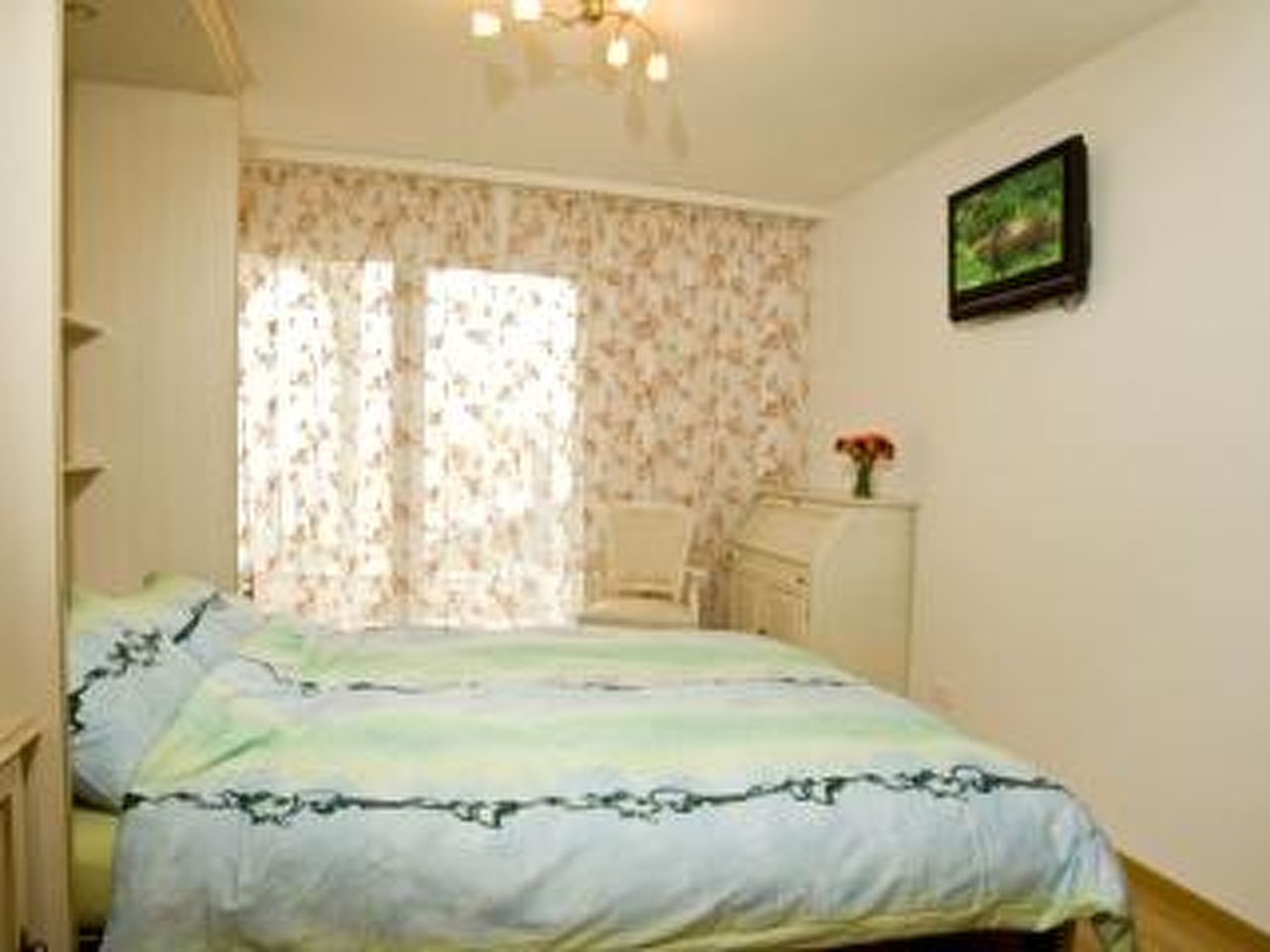 Ambassador B01 # 4-bed apartment, Dusche und Bad, WC