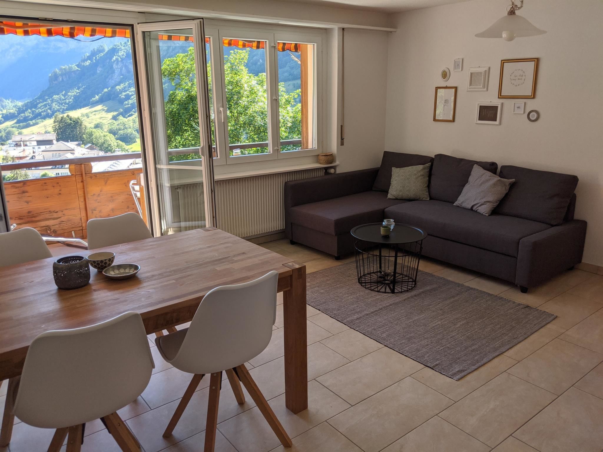 Sunnsyte 7 # 5-bed apartment, Dusche, WC 5-Bettwohnung, Dusche, WC