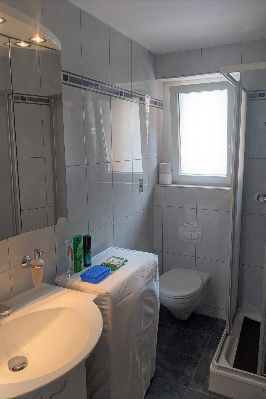 Photo of Sunnsyte 7 # 5-bed apartment, Dusche, WC 5-Bettwohnung, Dusche, WC