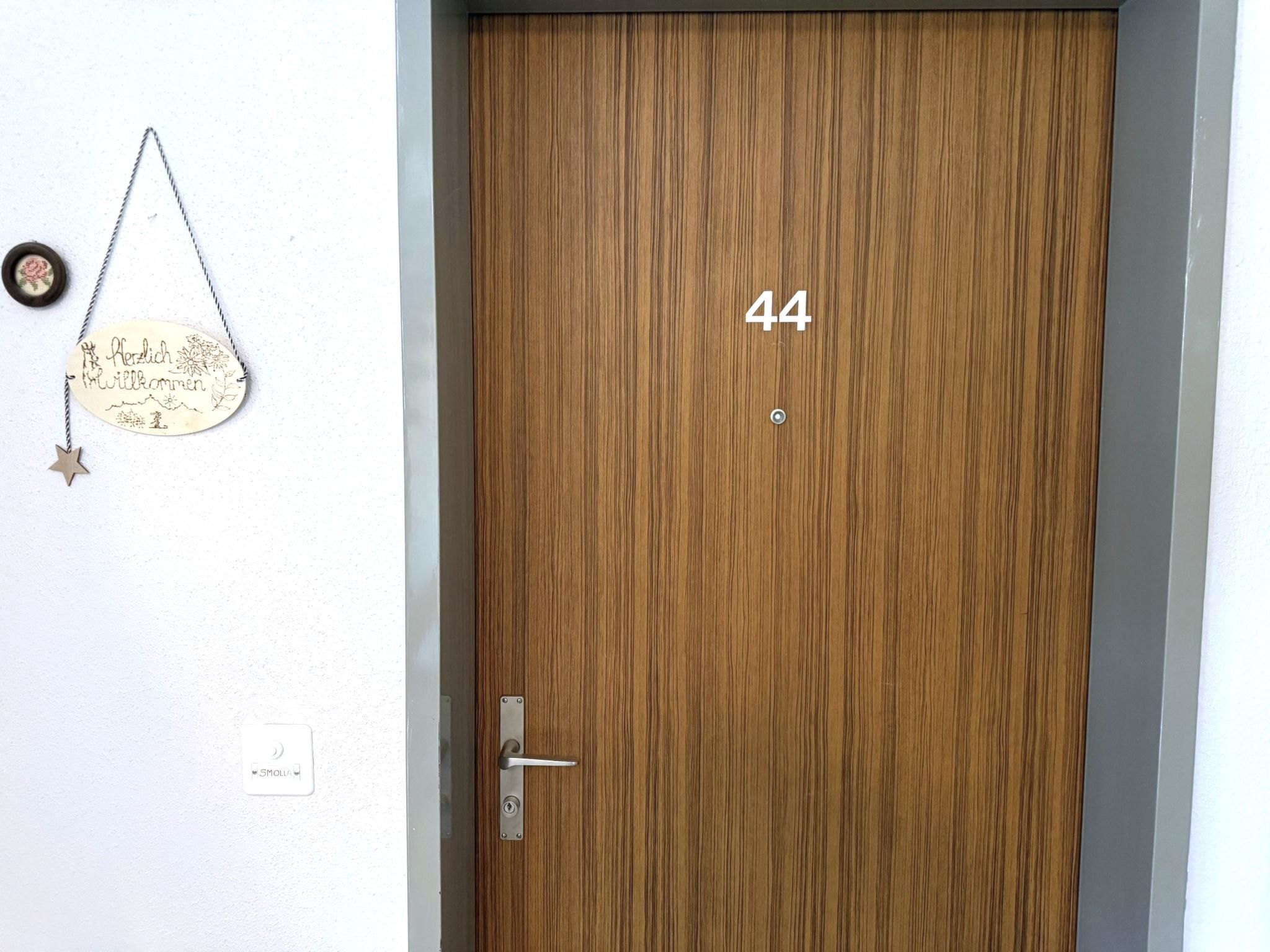 Apollo 44 # 4-bed apartment, Bad, WC 4-Bettwohnung, Bad, WC