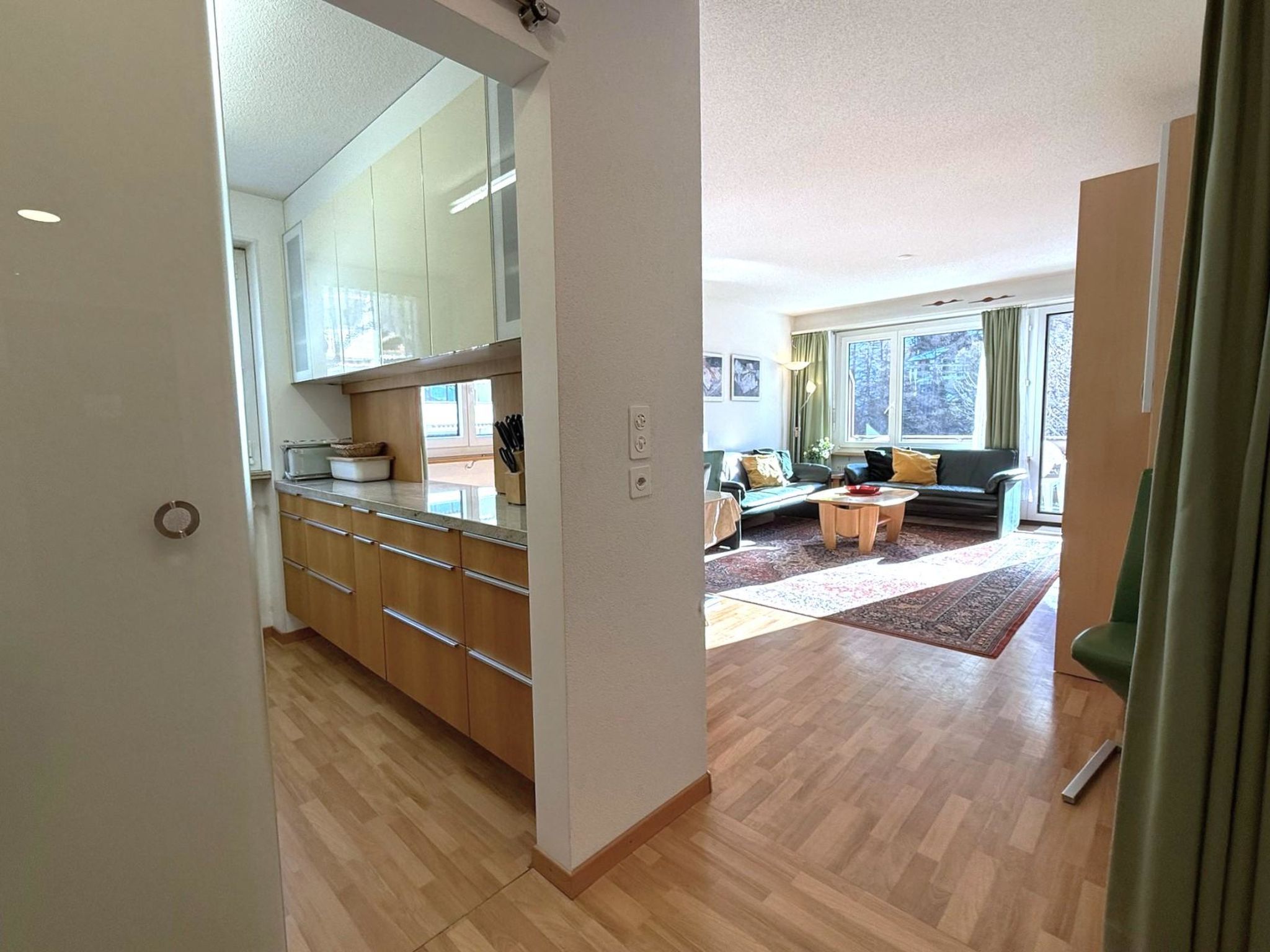 Photo of Apollo 44 # 4-bed apartment, Bad, WC 4-Bettwohnung, Bad, WC