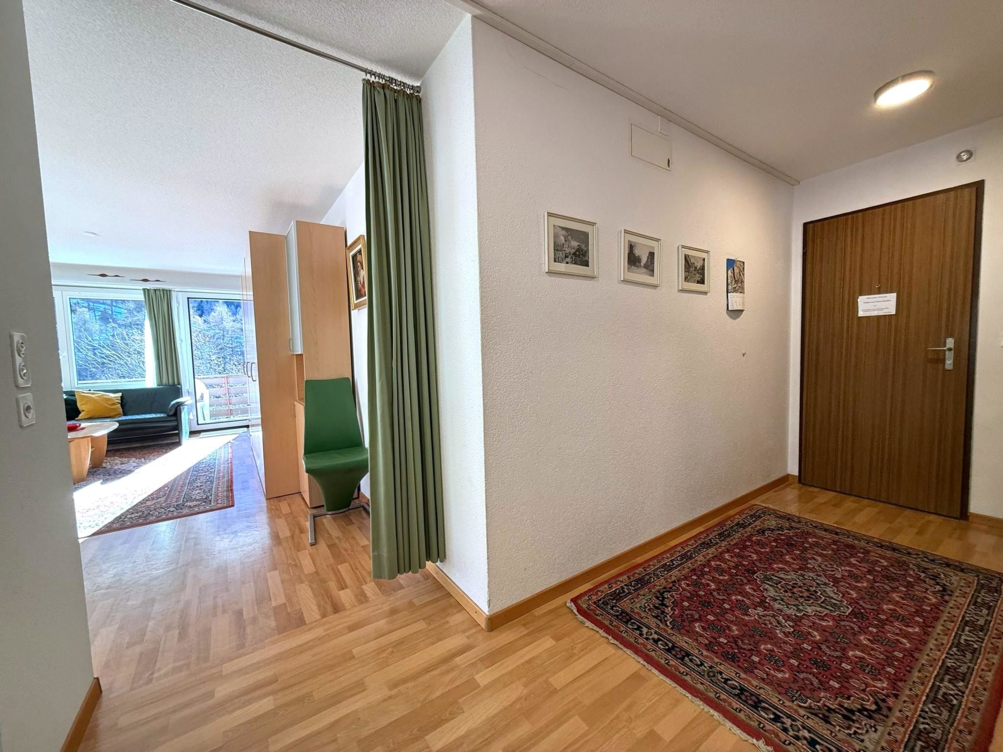 Photo of Apollo 44 # 4-bed apartment, Bad, WC 4-Bettwohnung, Bad, WC