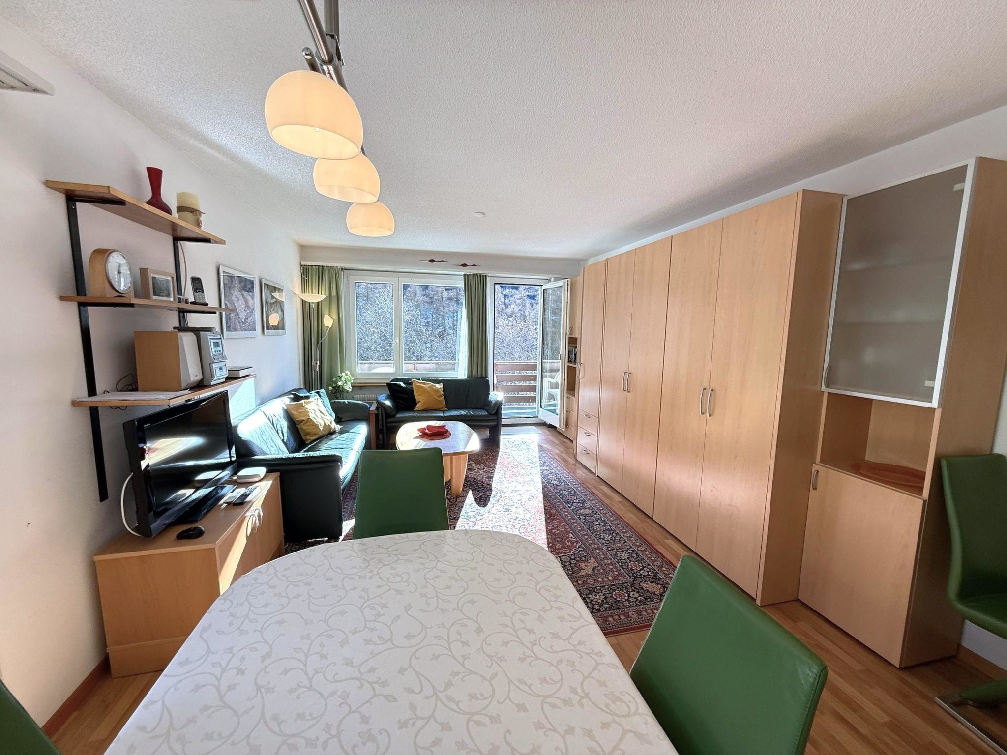 Photo of Apollo 44 # 4-bed apartment, Bad, WC 4-Bettwohnung, Bad, WC