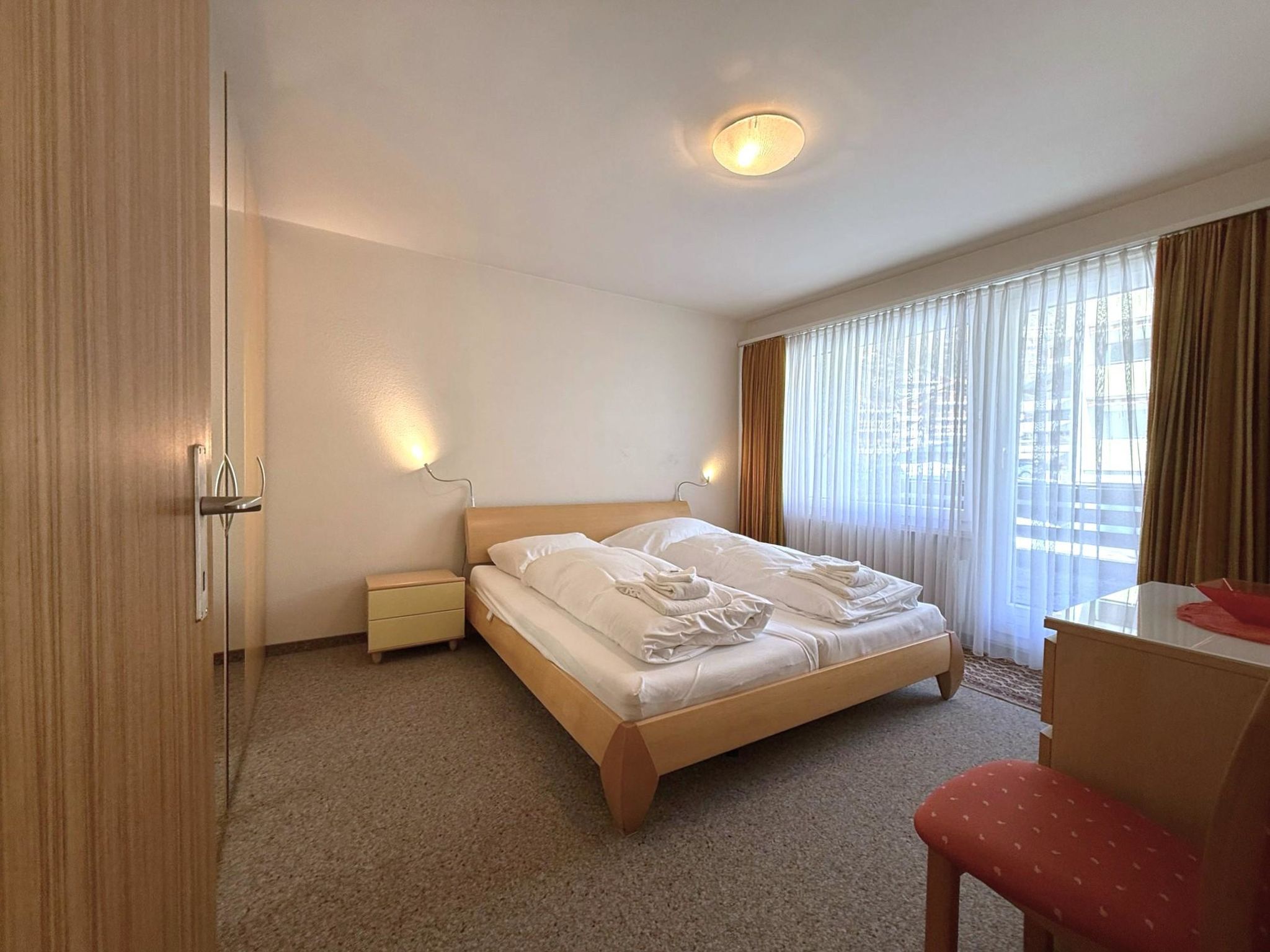 Photo of Apollo 44 # 4-bed apartment, Bad, WC 4-Bettwohnung, Bad, WC