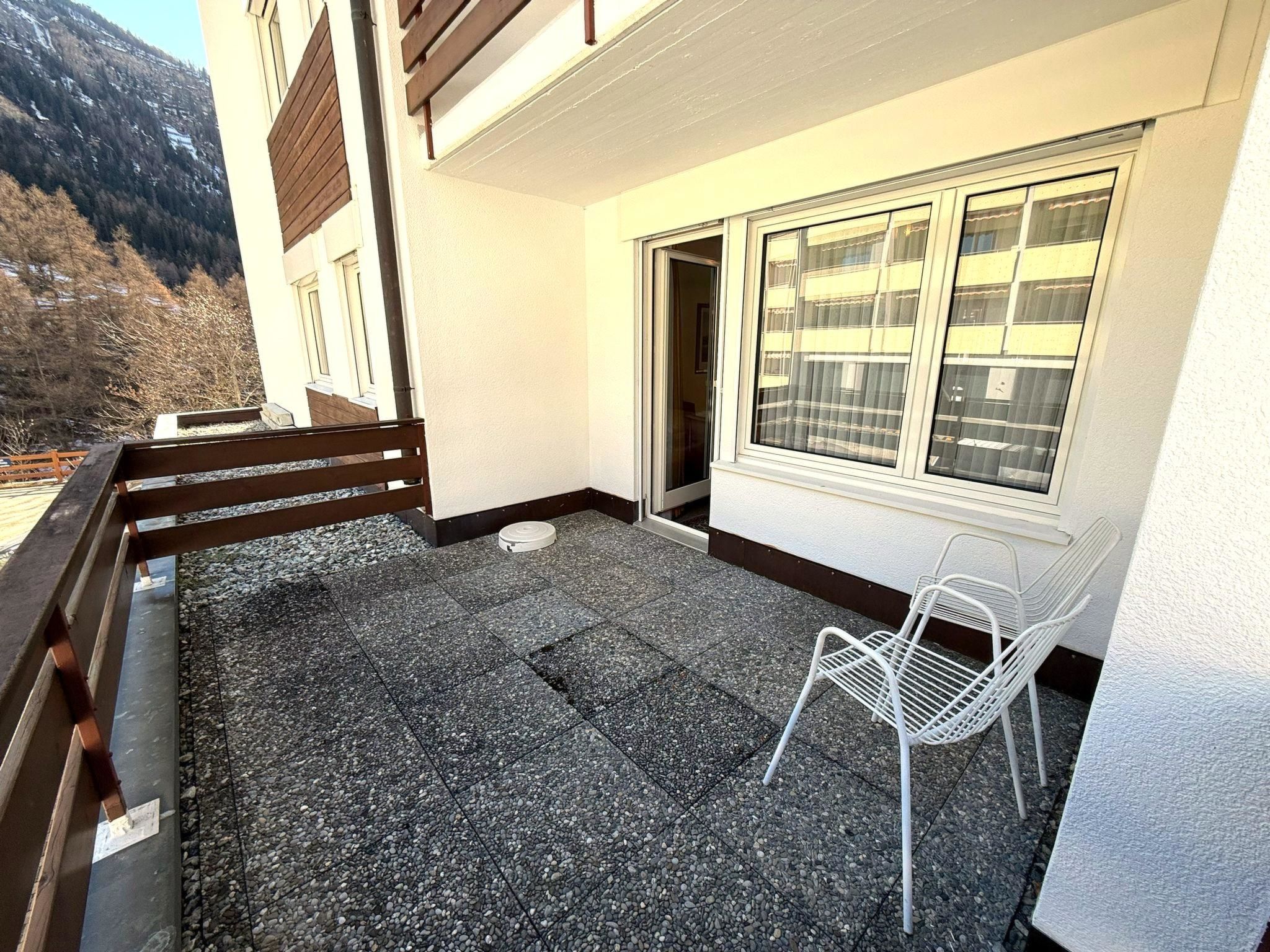 Photo of Apollo 44 # 4-bed apartment, Bad, WC 4-Bettwohnung, Bad, WC