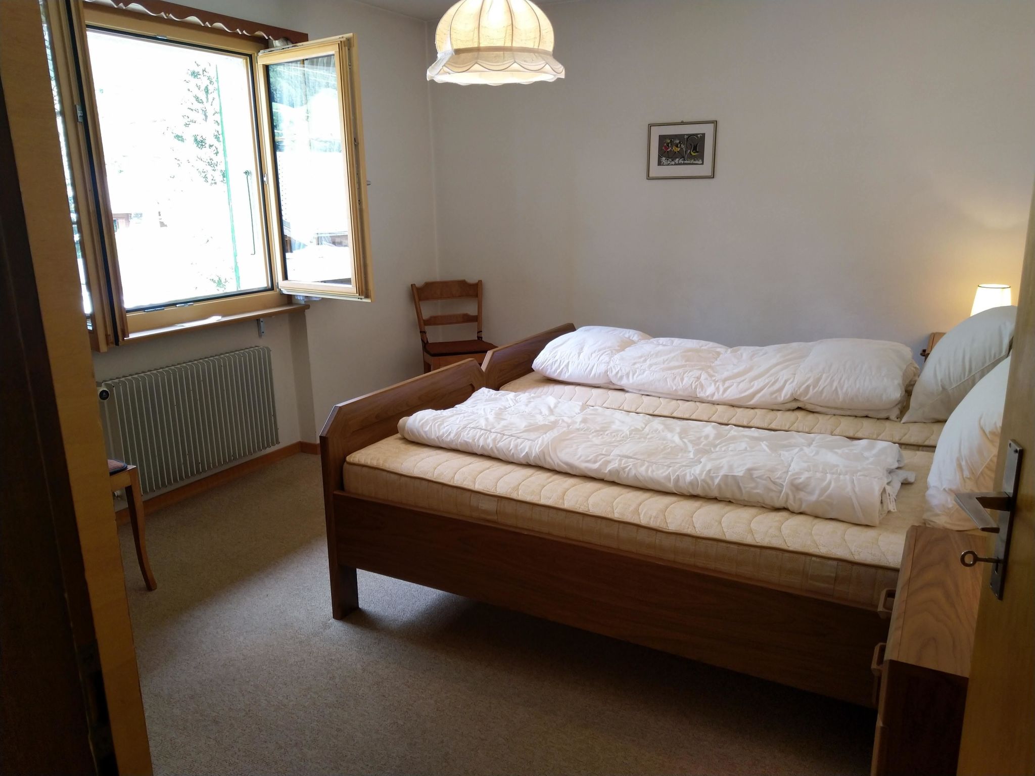 Photo of Gassenboden 31 # 4-bed apartment, Bad, WC 4-Bettwohnung, Bad, WC