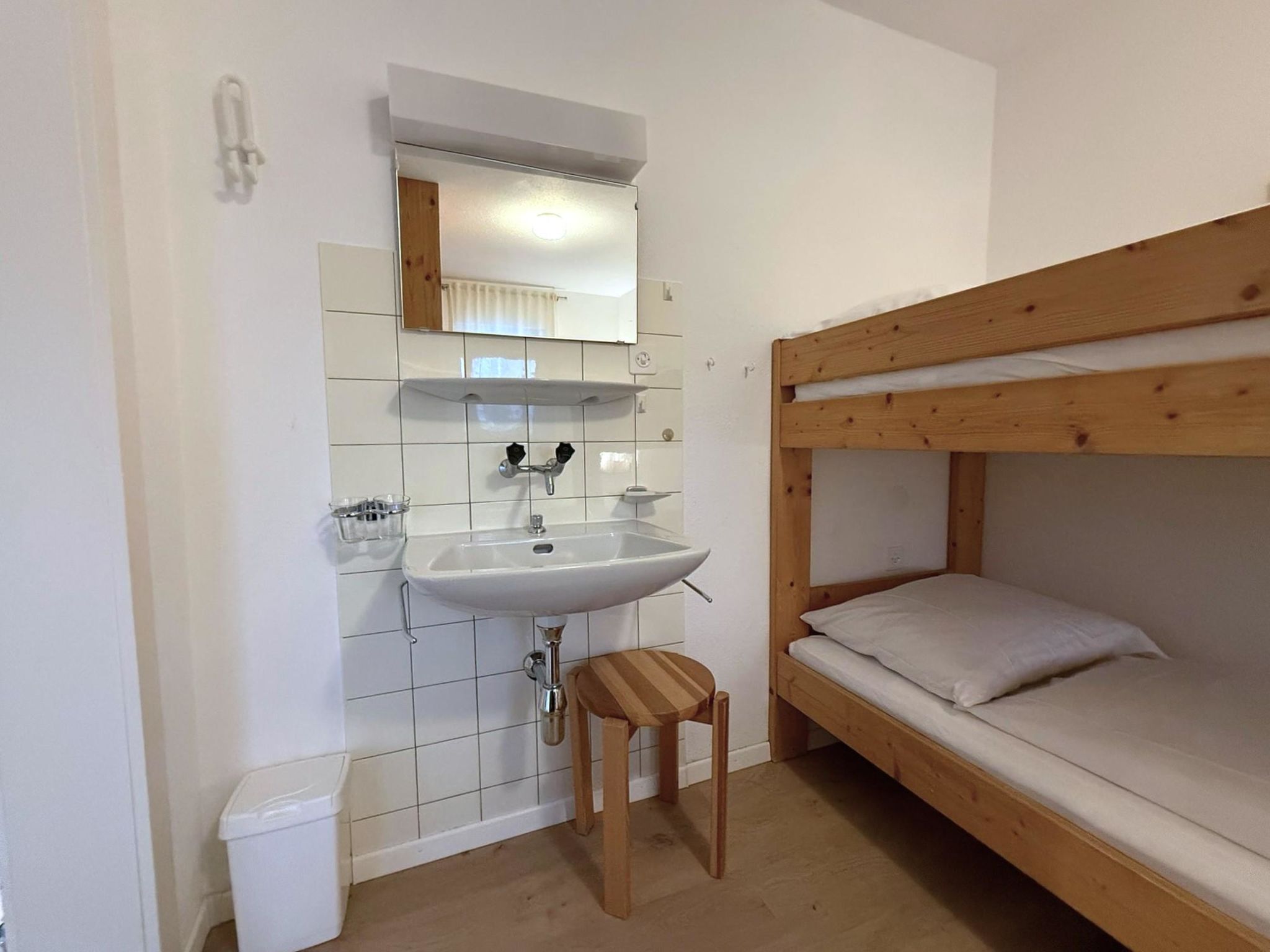 Photo of Salve 8 # 5-bed apartment, Bad, WC 5-Bettwohnung, Bad, WC
