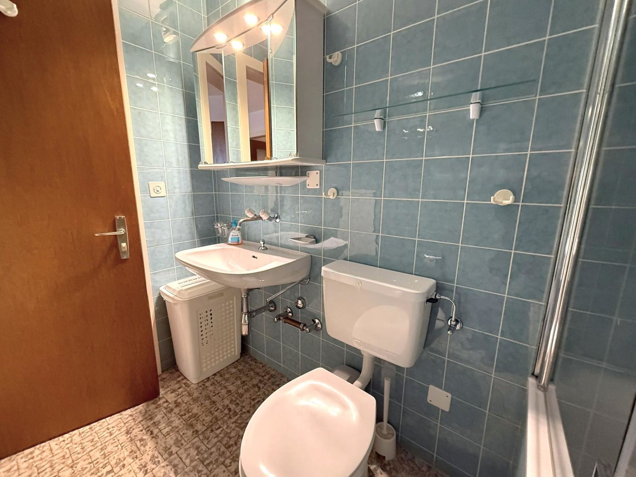 Photo of Salve 8 # 5-bed apartment, Bad, WC 5-Bettwohnung, Bad, WC