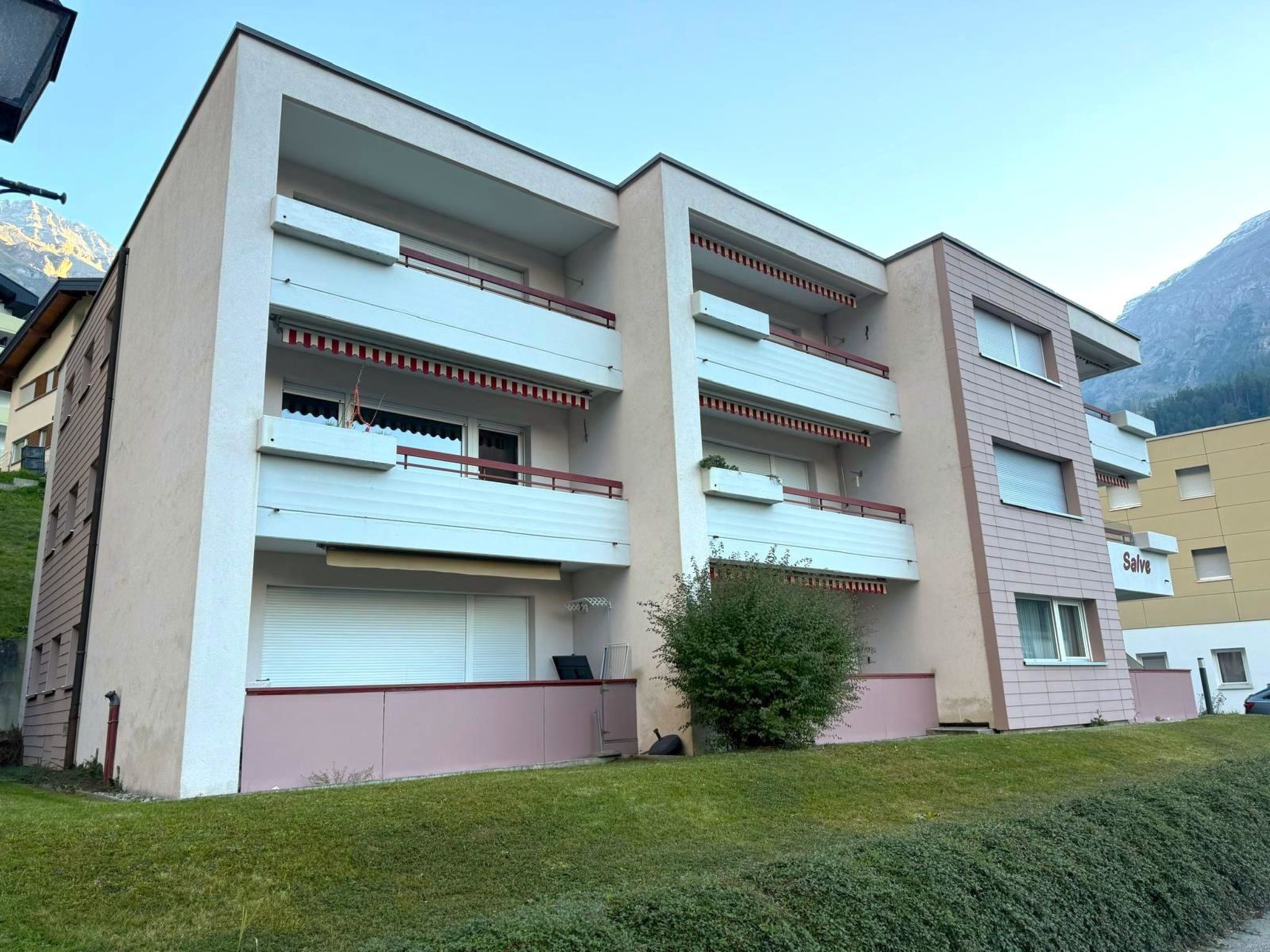 Salve 8 # 5-bed apartment, Bad, WC 5-Bettwohnung, Bad, WC