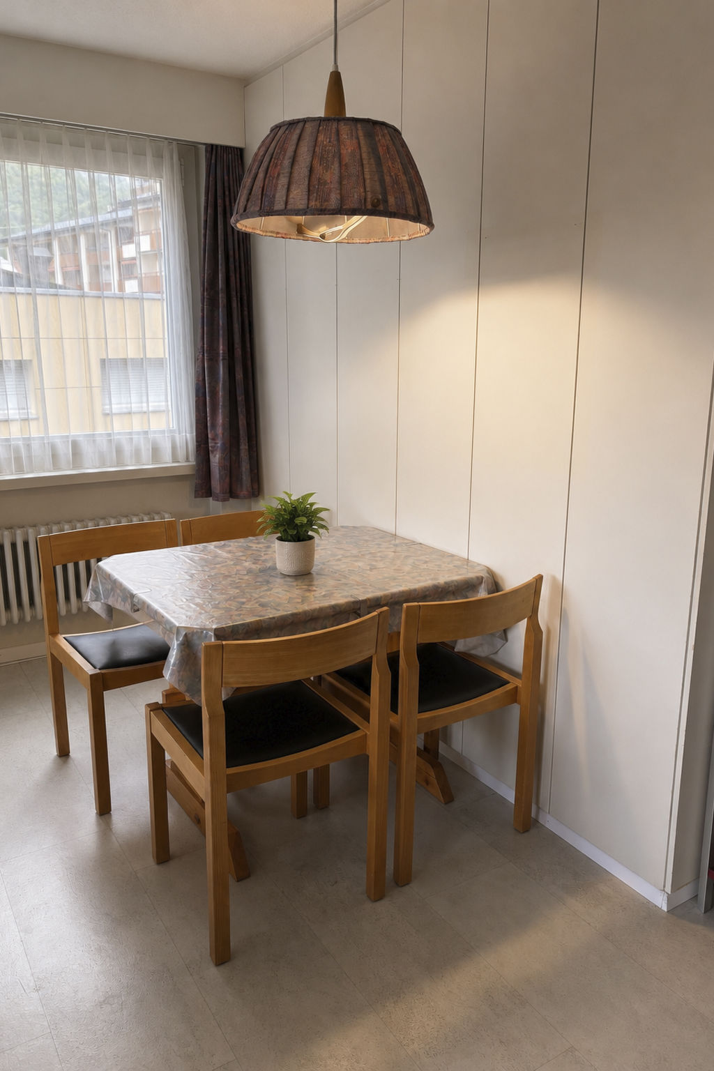 Residenz Siesta Leukerbad # 5-bed apartment, Bad, WC - Image-tags.info