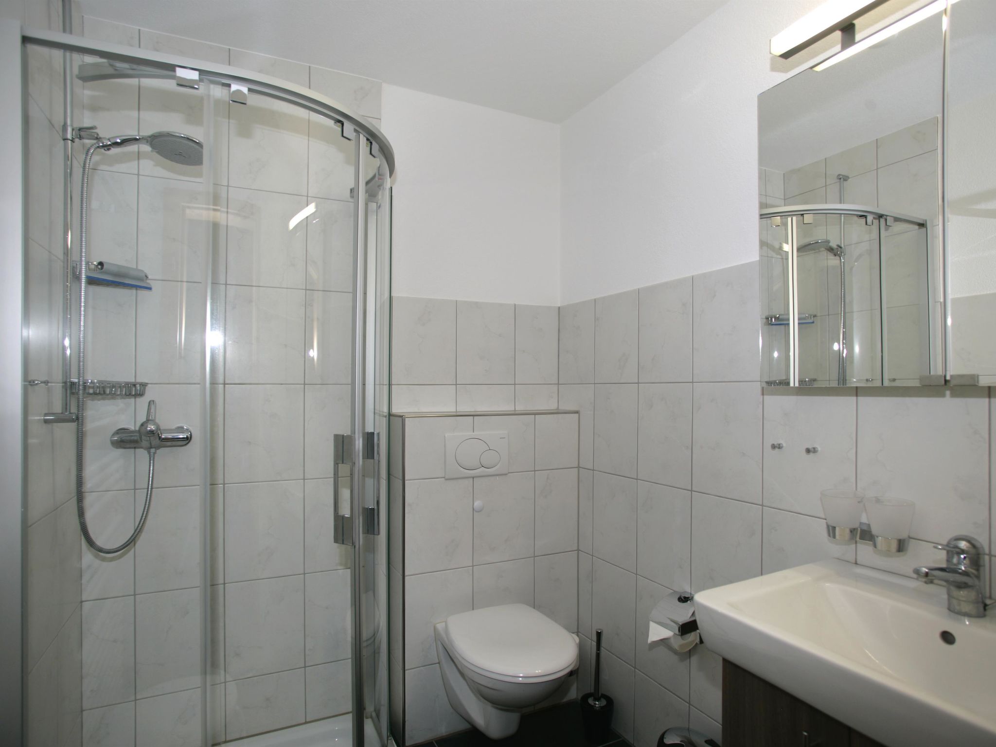 Photo of 4-Bettwohnung, Dusche, WC