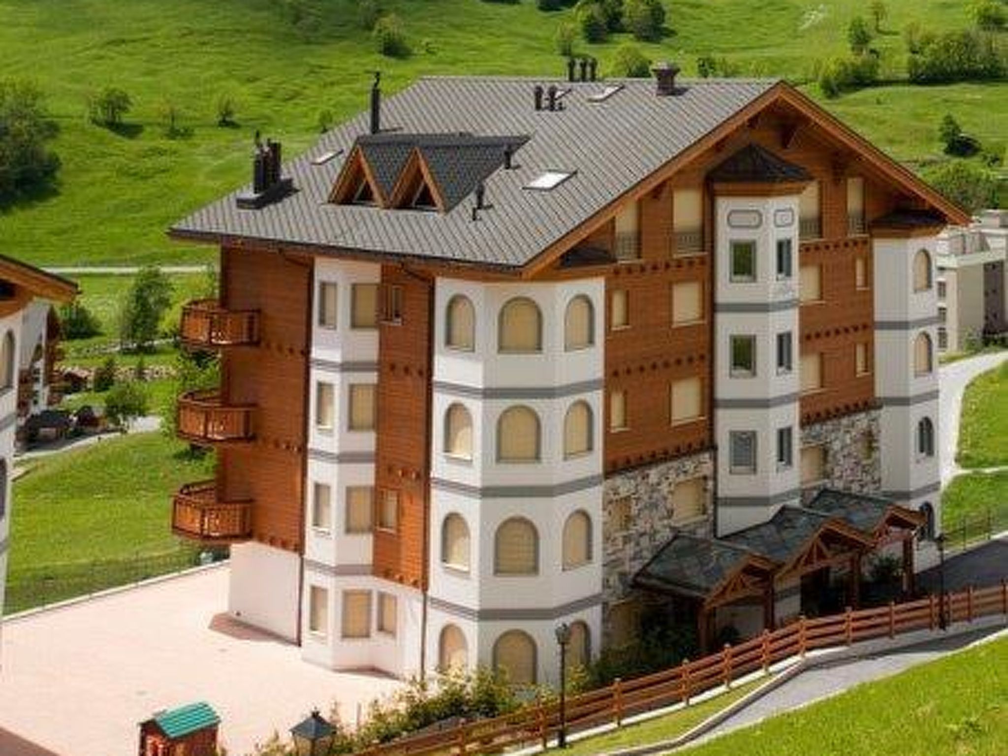 Edelweiss A 31 # 4-bed apartment, Dusche und Bad, WC