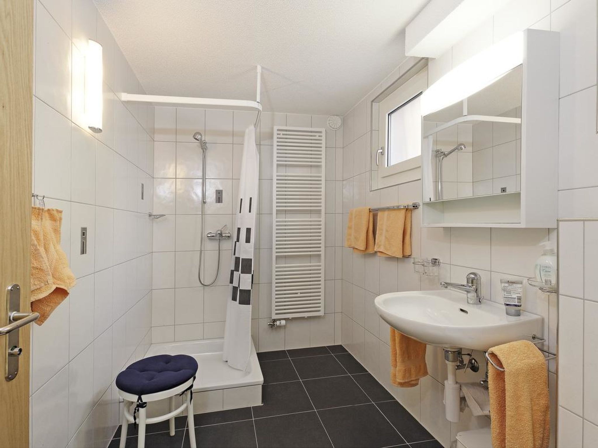 Photo of Perle "Rinderhoru" # 4-bed apartment, Dusche, WC 4-Bettwohnung, Dusche, WC
