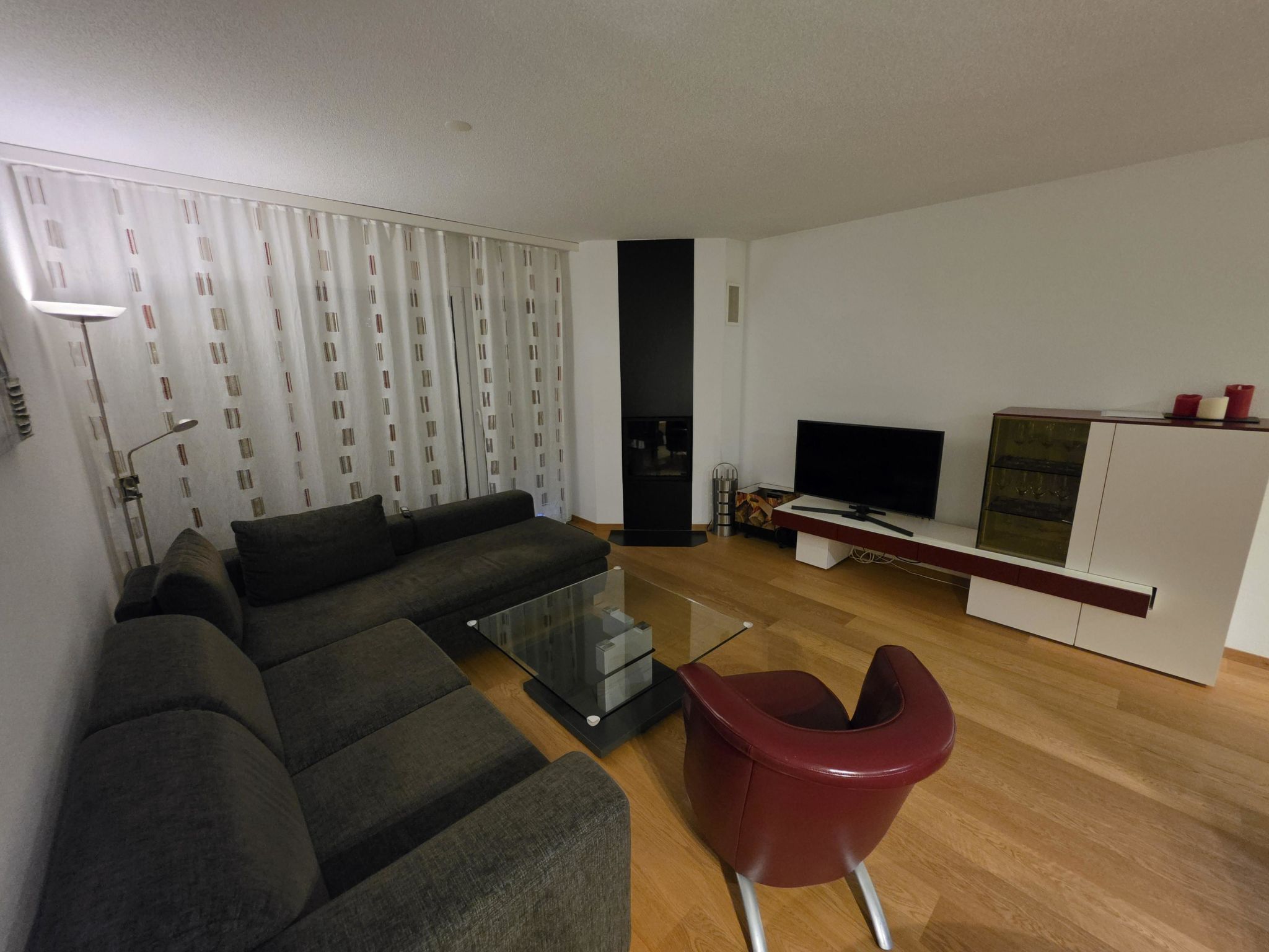 Ambassador B23 # 4-bed apartment, Dusche und Bad, WC - Binnen