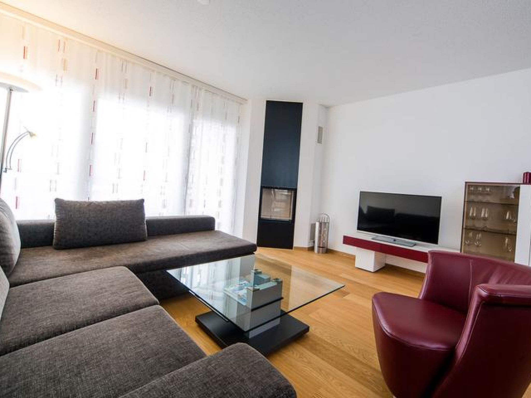 Ambassador B23 # 4-bed apartment, Dusche und Bad, WC