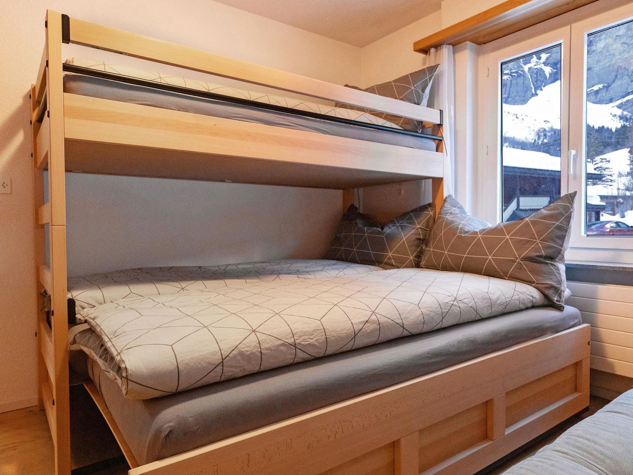 Photo of Holiday 91 # 5-bed apartment, Dusche, WC 5-bed apartment, Dusche, WC