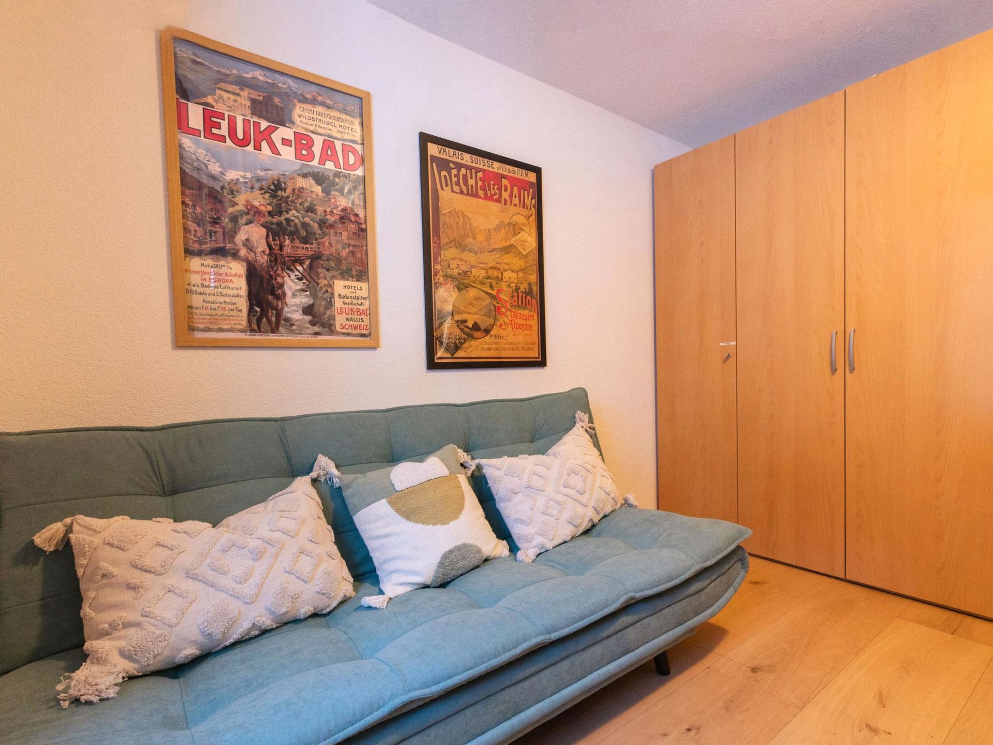 Photo of Holiday 91 # 5-bed apartment, Dusche, WC 5-bed apartment, Dusche, WC