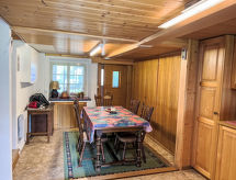 Rustiek appartement in Bodmen, 4 personen, dicht bij skipiste en bergmeer - thumbnail 4