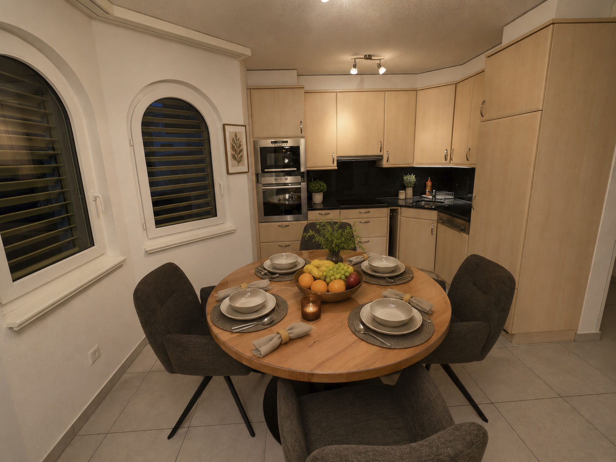 Ambassador A11 # 4-bed apartment, Dusche und Bad, WC - Dedans