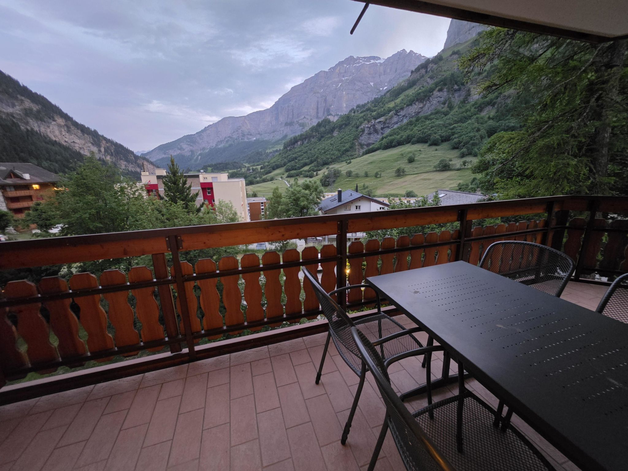 Ambassador A11 # 4-bed apartment, Dusche und Bad, WC - Dehors