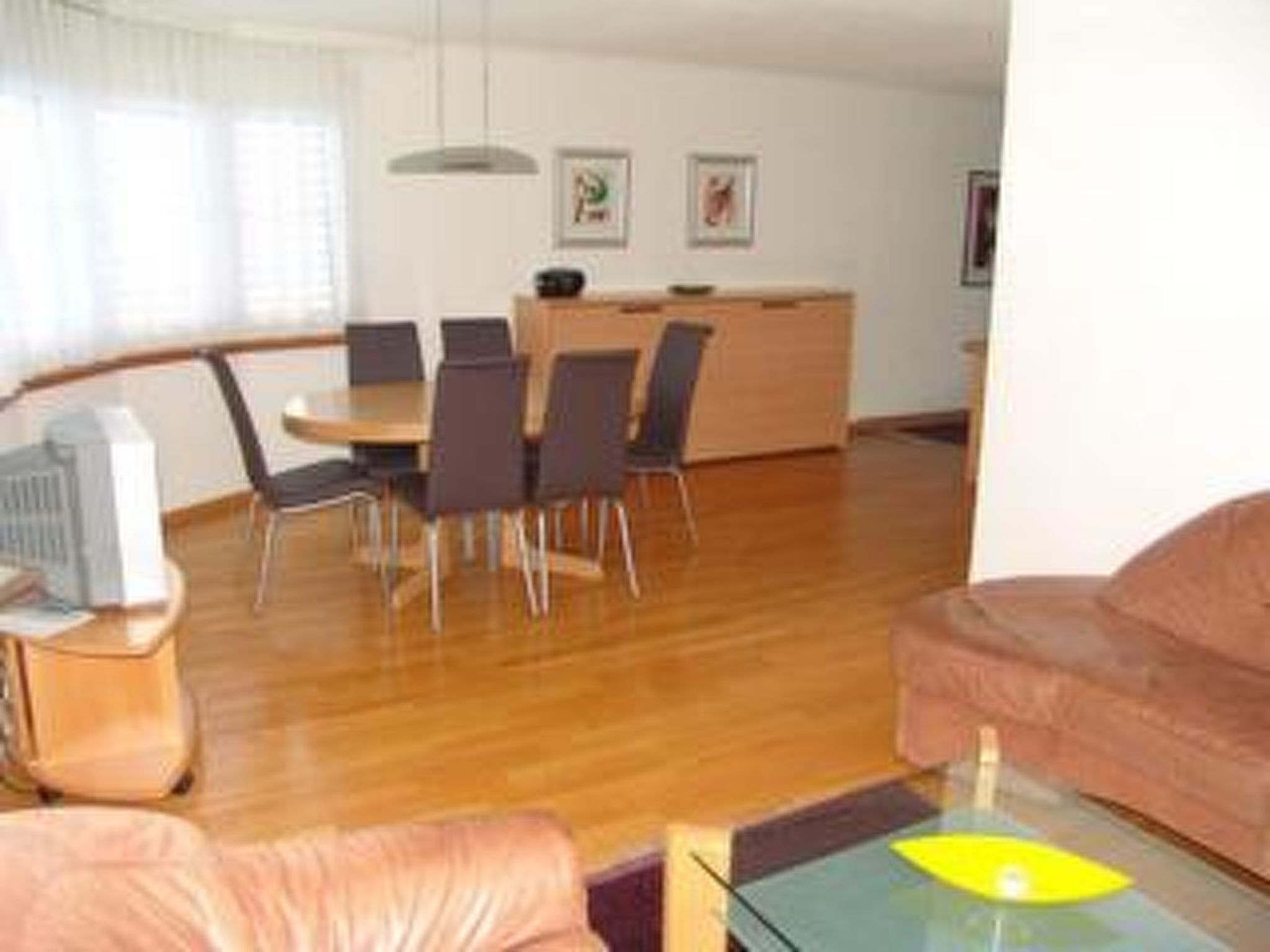 La Promenade 11 # 6-bed apartment, Bad, WC 6-Bettwohnung, Bad, WC