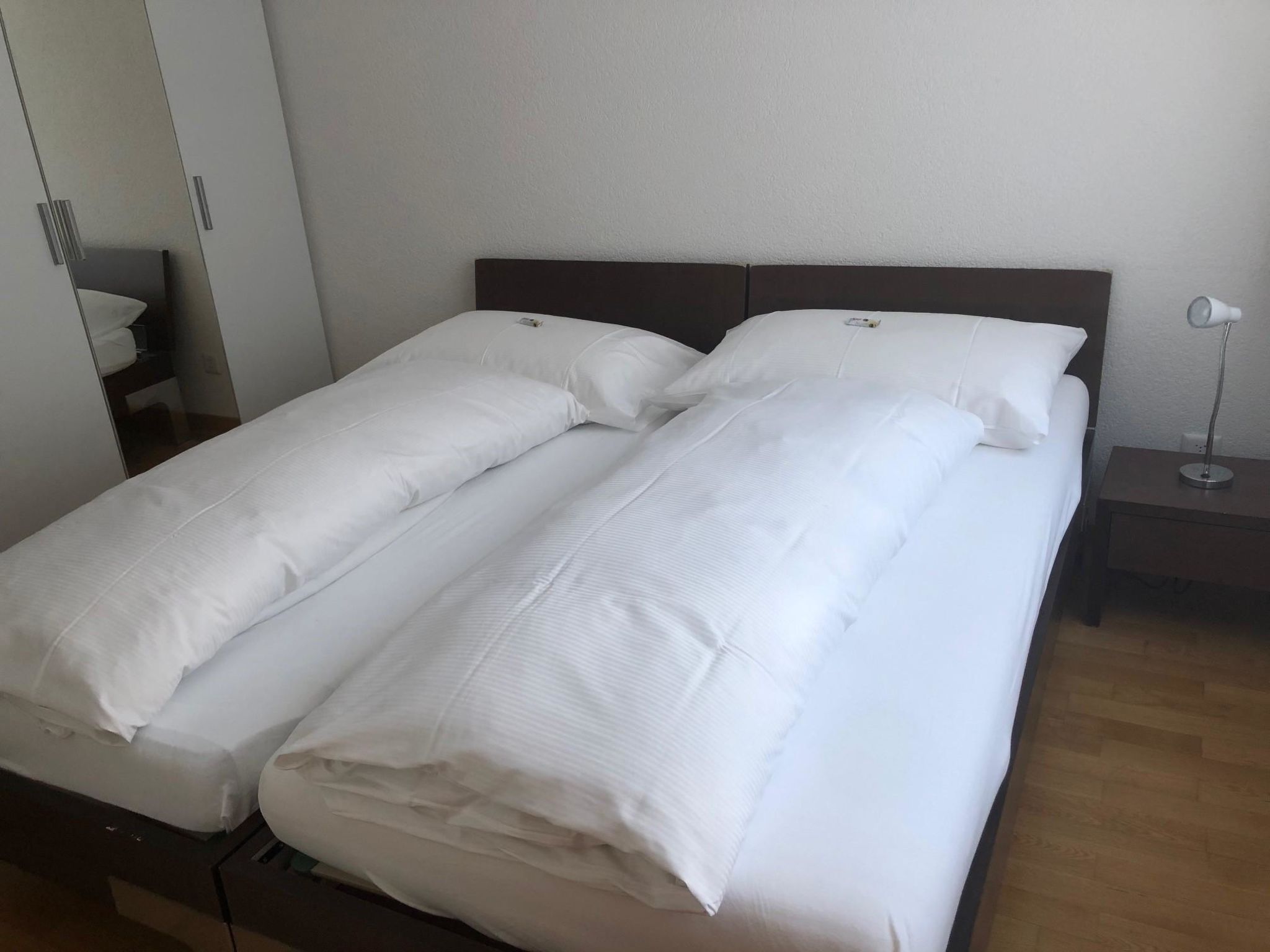 Edelweiss E 13 # 4-bed apartment, Dusche, WC 4-bed apartment, Dusche, WC - Image-tags.info
