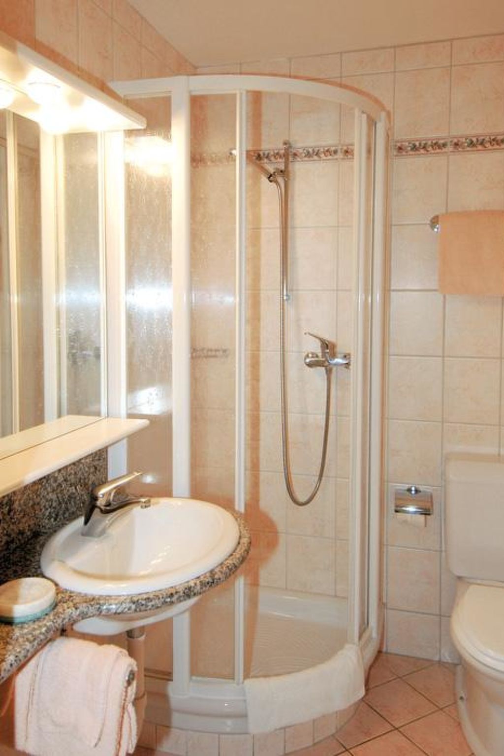 Alfa Appartements # 2-bed apartment, Dusche, WC - Drinnen